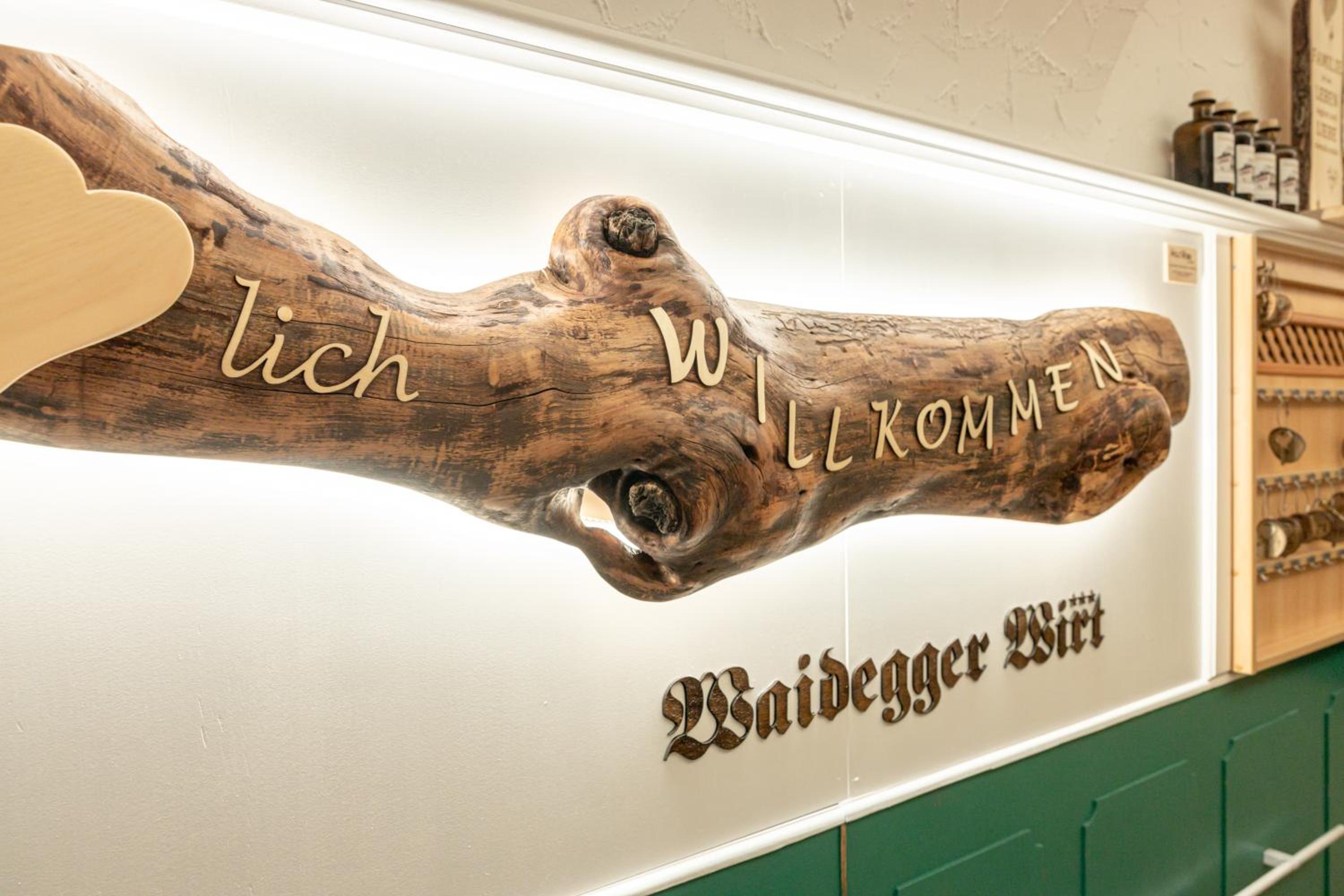 Landhof Waidegger Wirt - Hotel, Restaurant, Bar