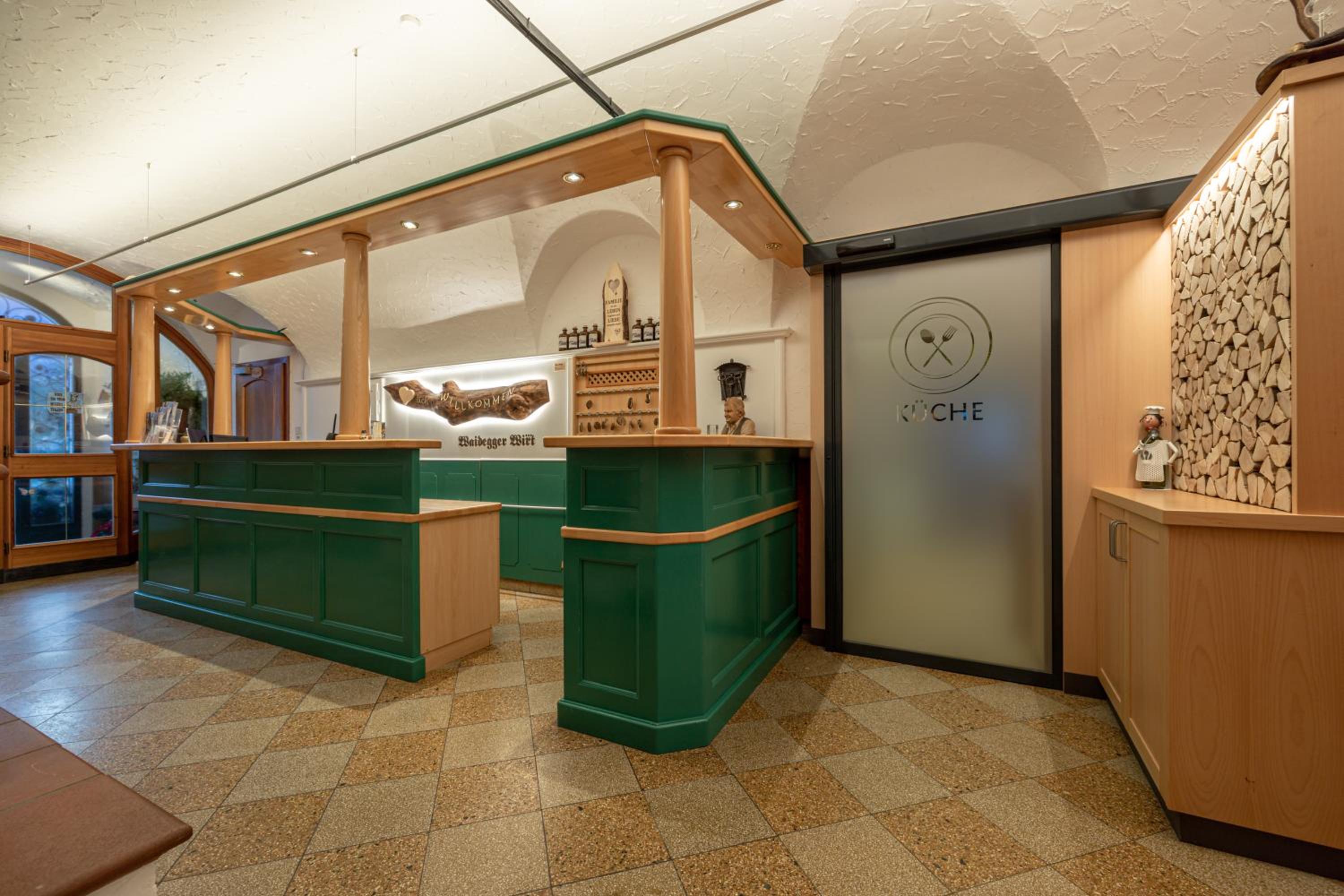 Landhof Waidegger Wirt - Hotel, Restaurant, Bar