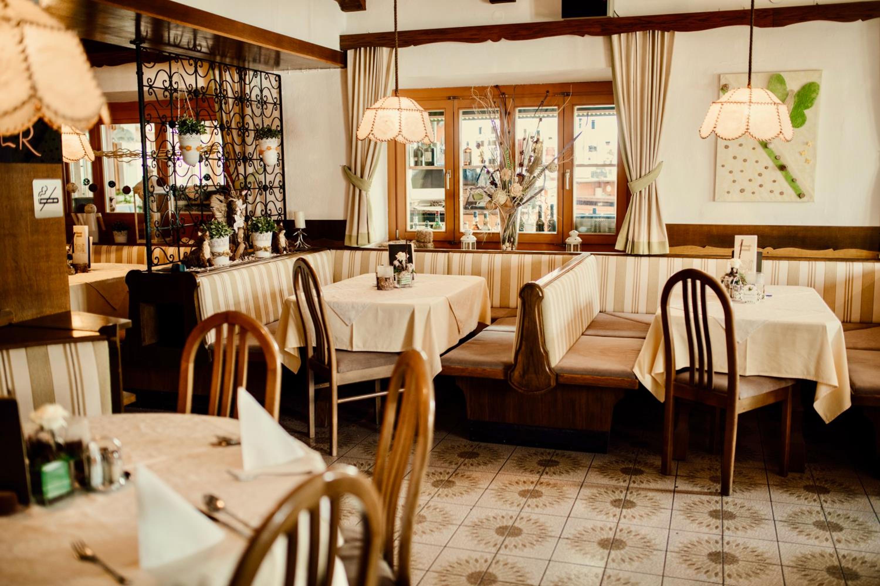 Landhof Waidegger Wirt - Hotel, Restaurant, Bar