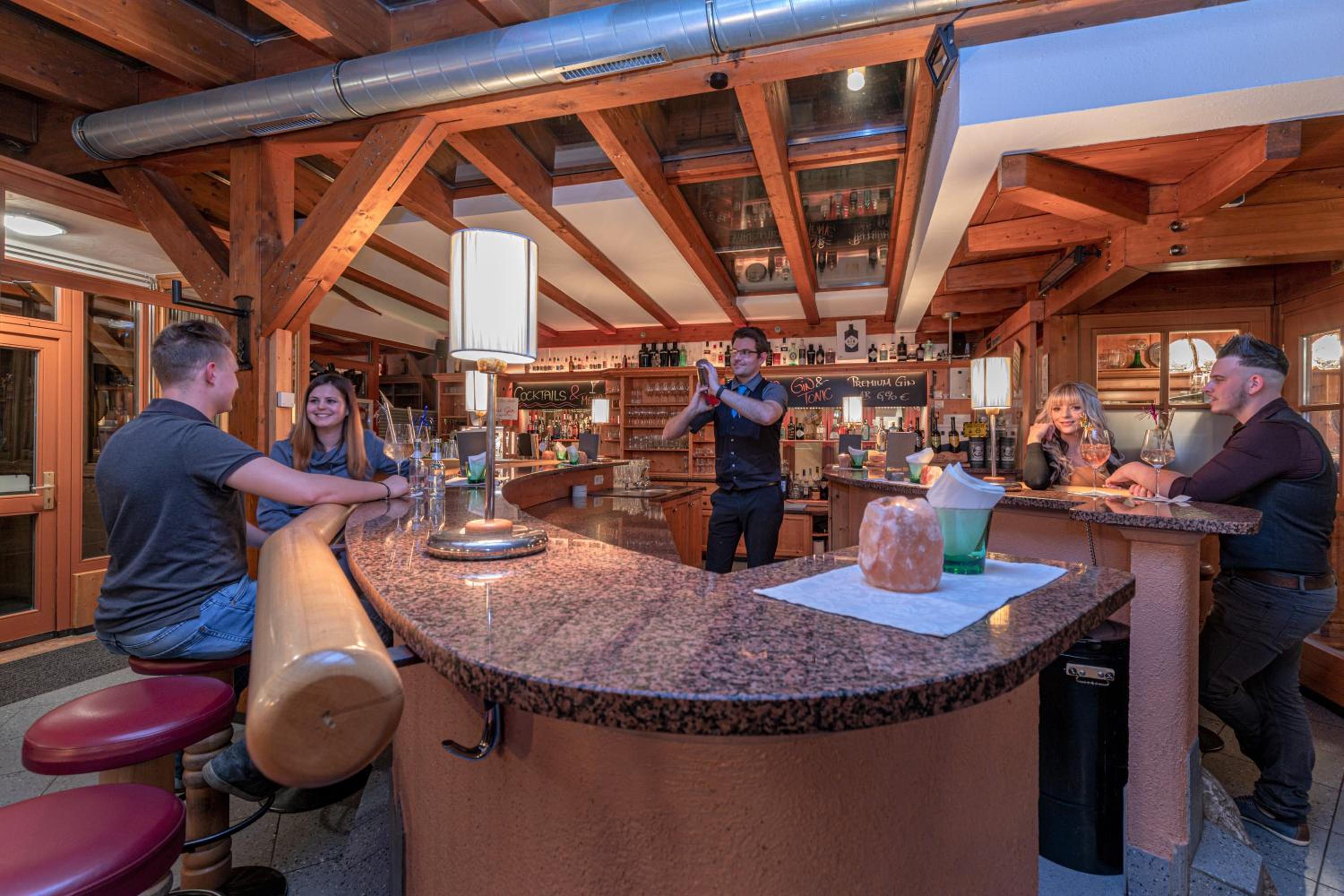 Landhof Waidegger Wirt - Hotel, Restaurant, Bar
