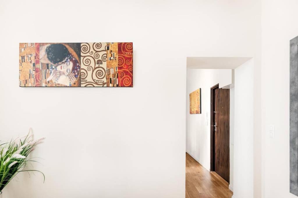 Luxury Apartment 60