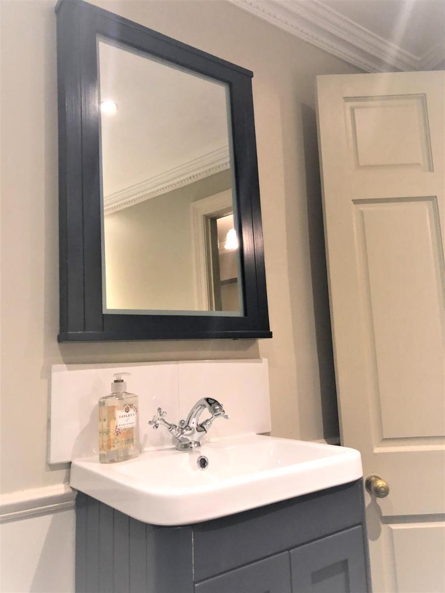 Ivory House - Stunning Central Townhouse view 2