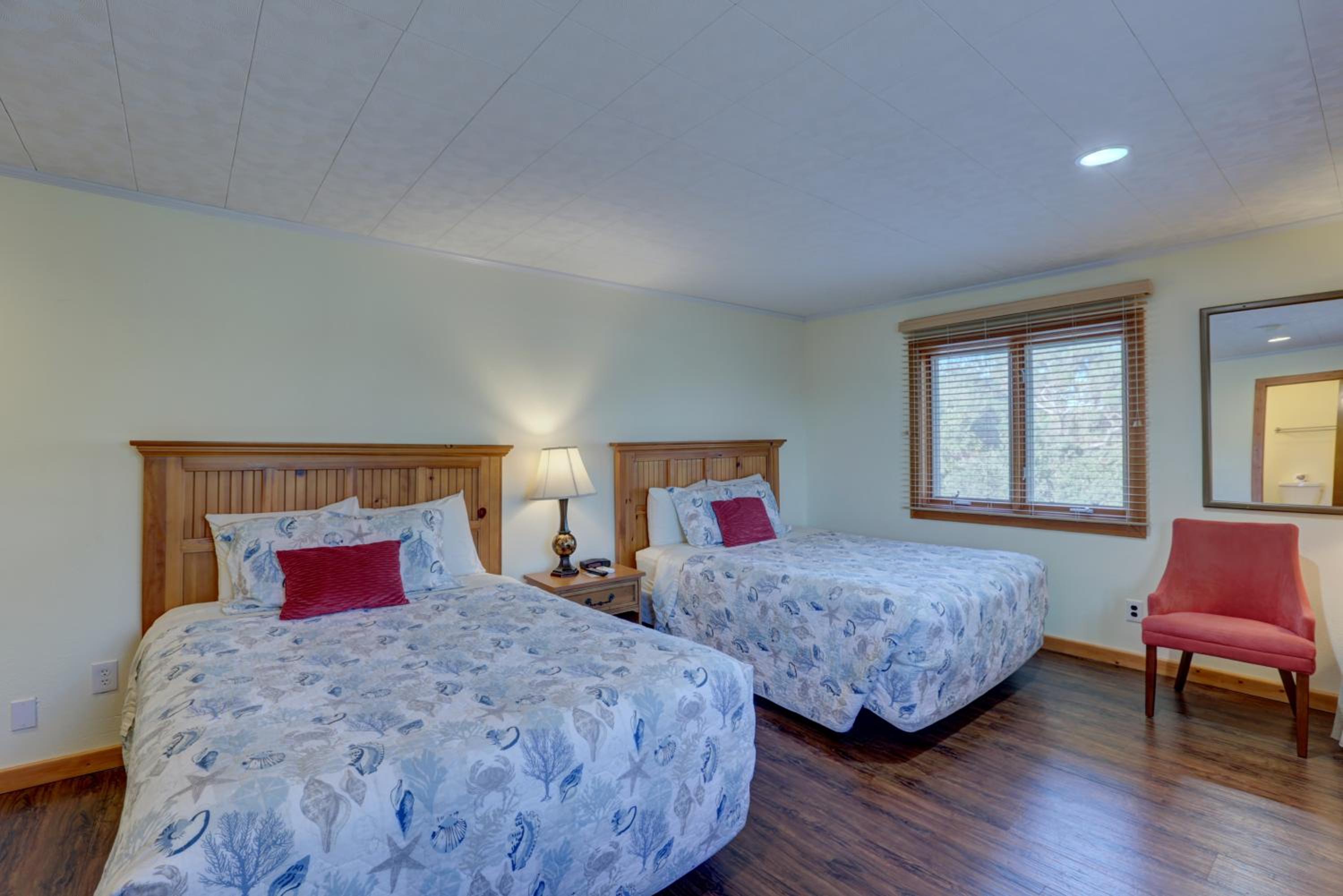 Cape Pines Motel