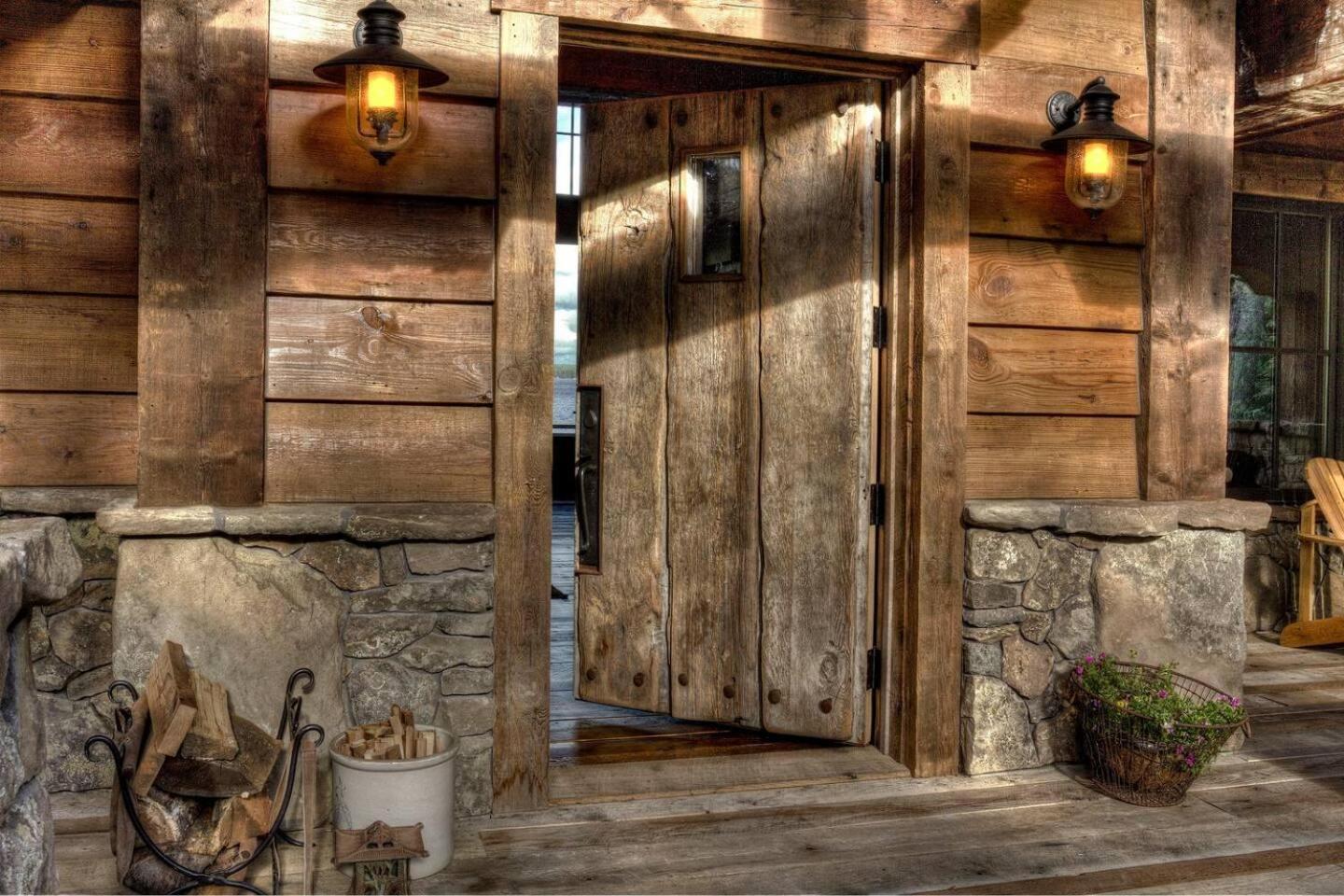 Gull Lakes Finest! Reclaimed Charm and Luxury view 4