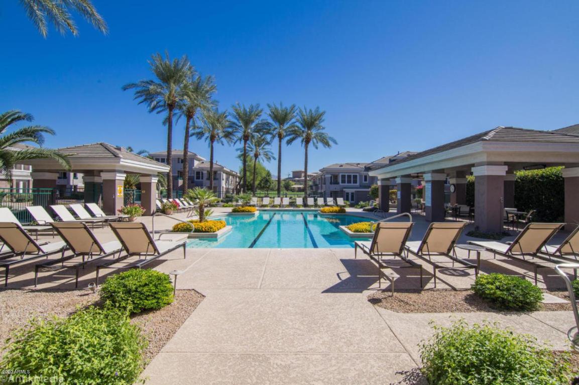 *NEW* Lux Scottsdale Home with Pool, Hot Tub, and Gym view 4