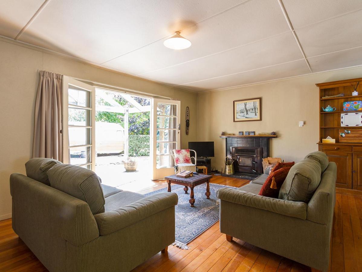 Arrow Bach - Arrowtown Holiday Home view 4