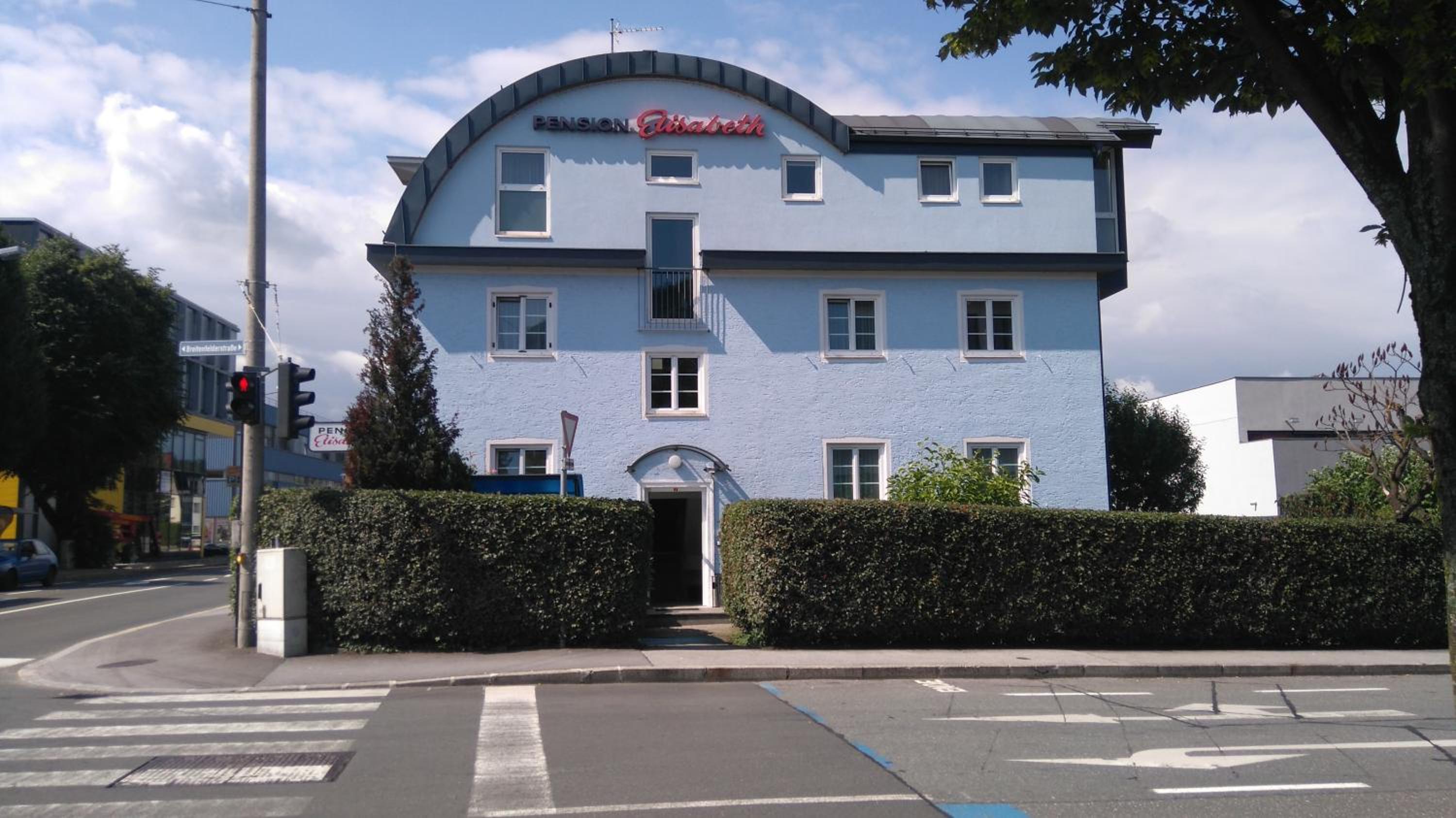 Pension Elisabeth - Rooms & Apartments view 4