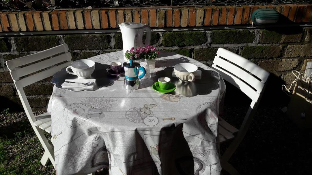 Charming Apartment with Garden, Parking & Metro