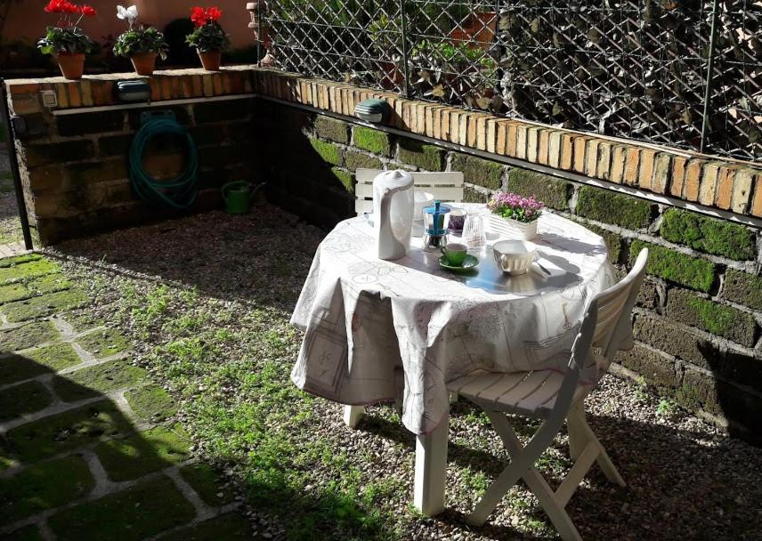 Charming Apartment with Garden, Parking & Metro