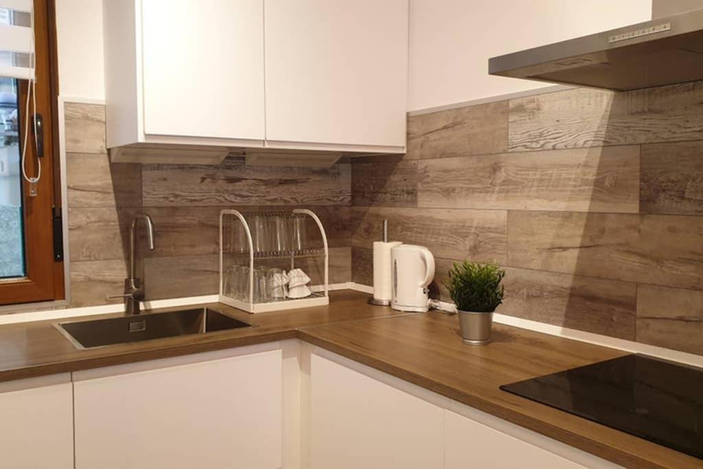 JUNTO a Plaza UNAMUNO - Casco Viejo Bilbao