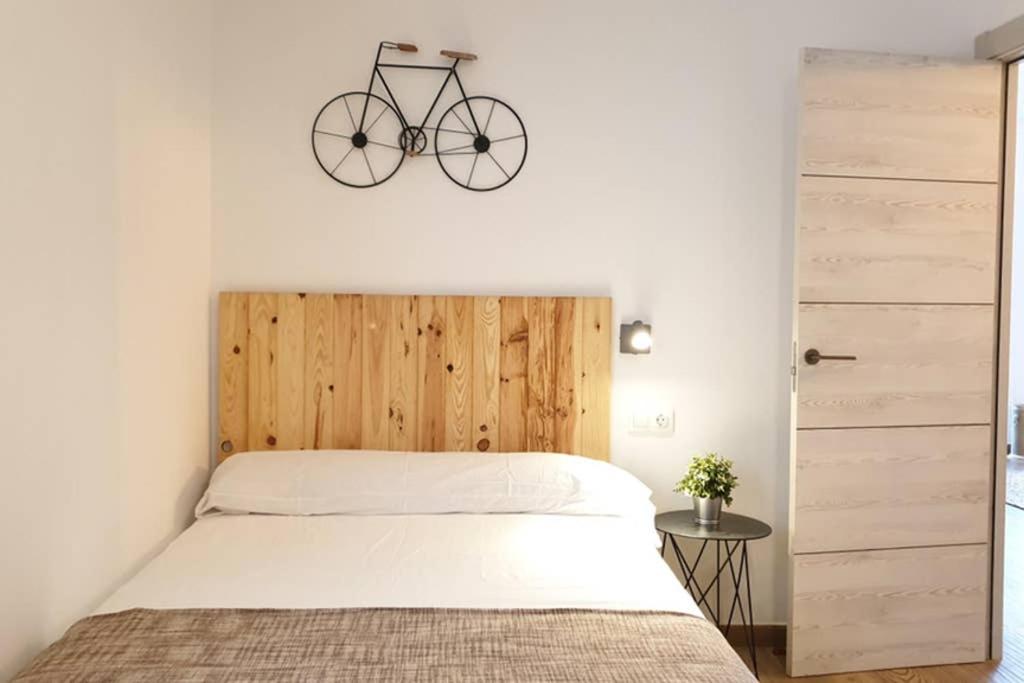 JUNTO a Plaza UNAMUNO - Casco Viejo Bilbao