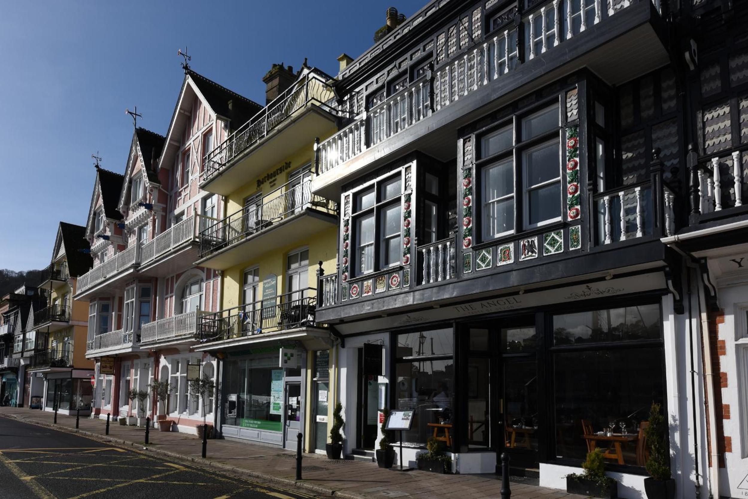 THE ANGEL 1 BEST VIEWS IN DARTMOUTH