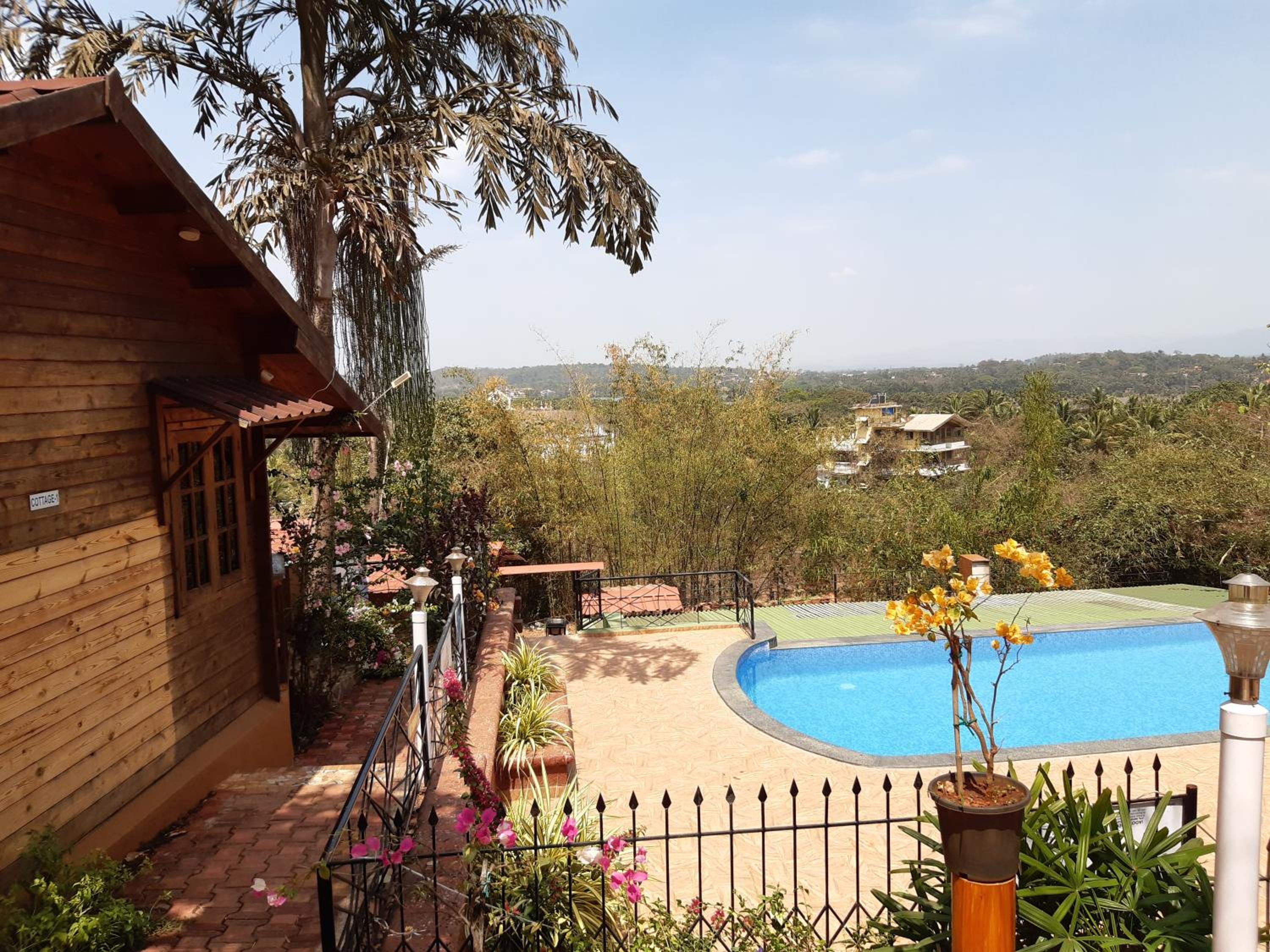 Cozywoods Hill Resort view 4