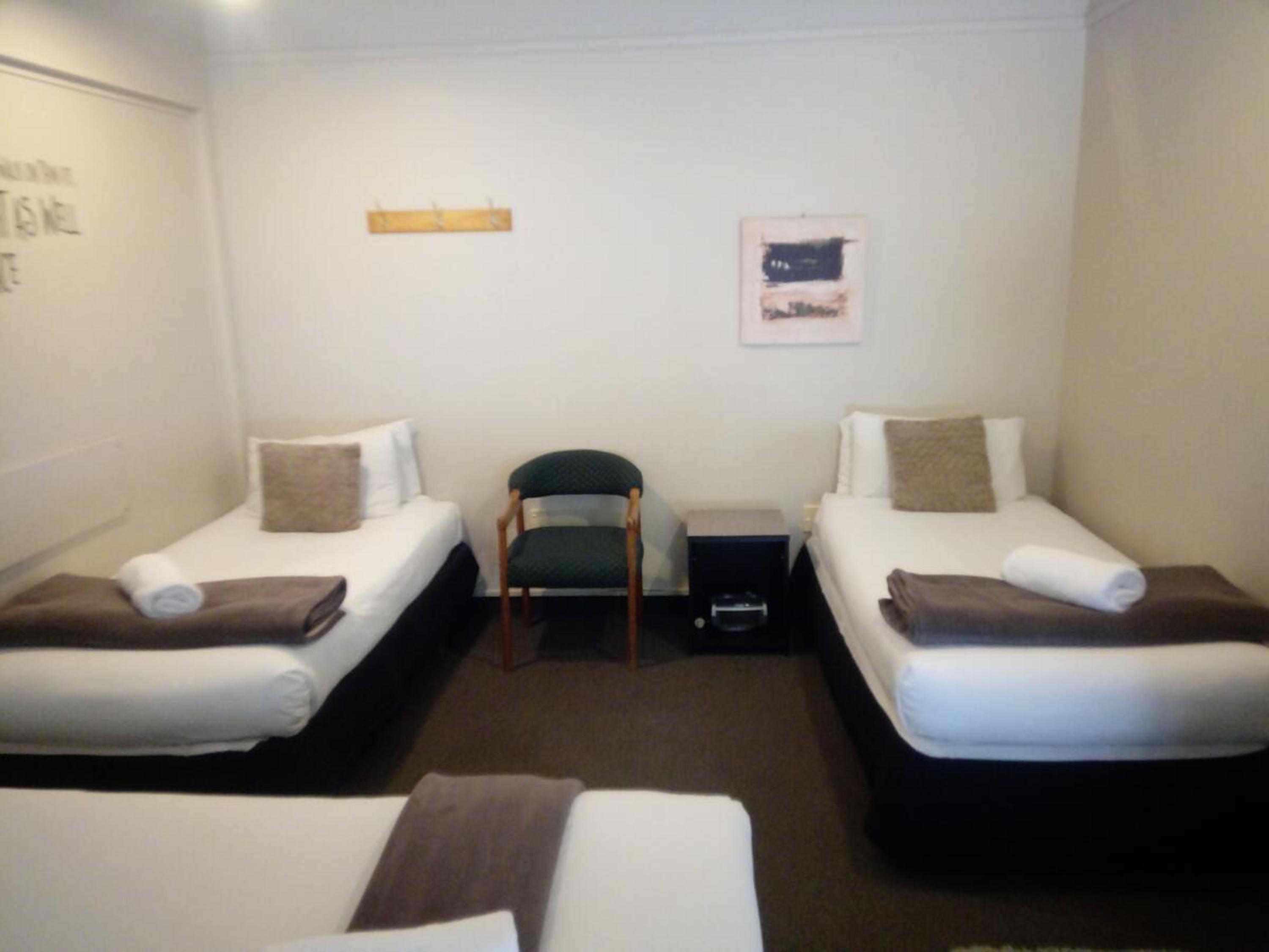 Woodlands Motel
