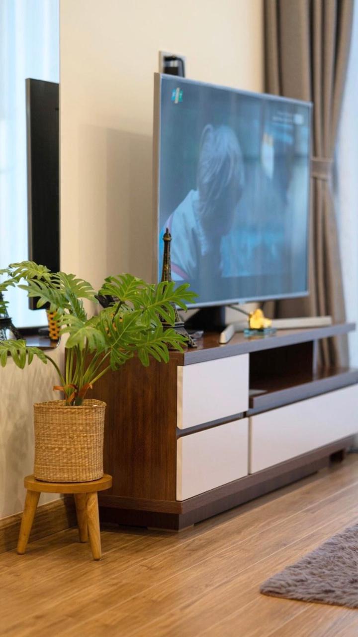 BOM HOMES- VINHOMES METROPOLIS-Service Apartment