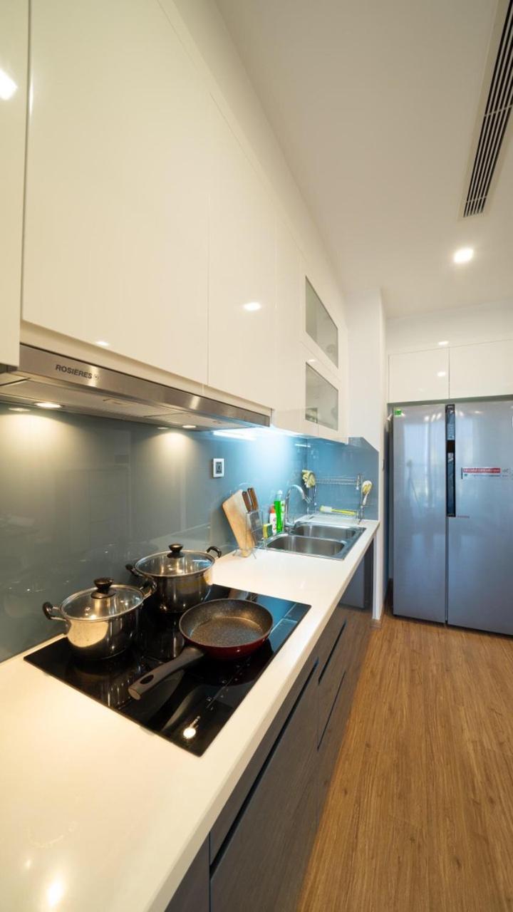 BOM HOMES- VINHOMES METROPOLIS-Service Apartment