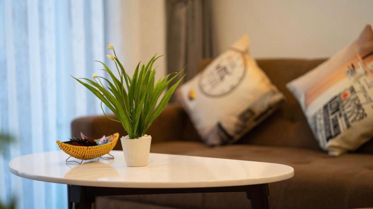 BOM HOMES- VINHOMES METROPOLIS-Service Apartment