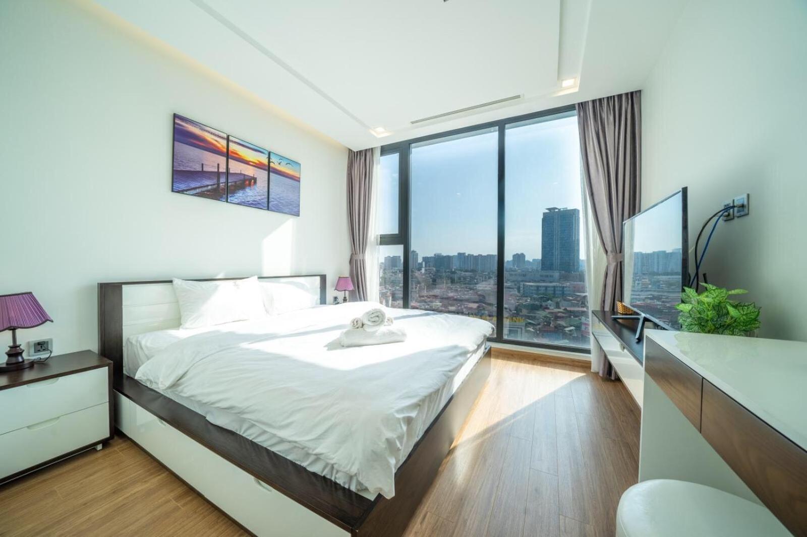 BOM HOMES- VINHOMES METROPOLIS-Service Apartment