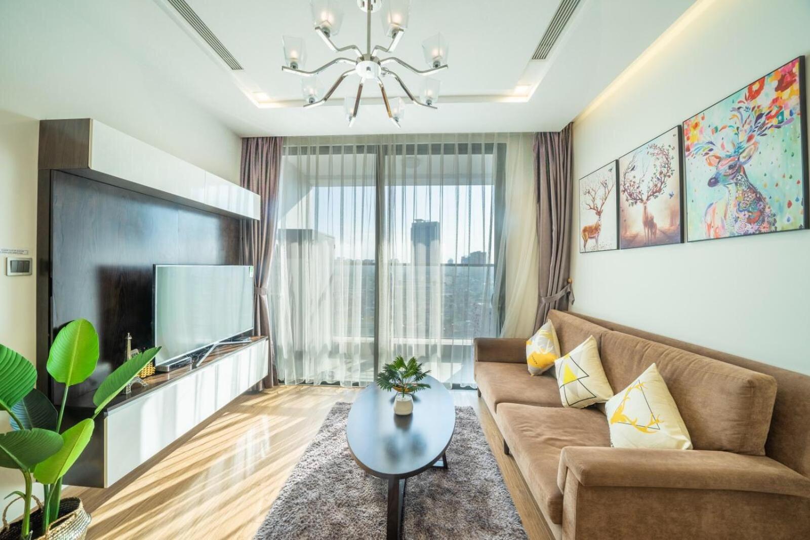 BOM HOMES- VINHOMES METROPOLIS-Service Apartment