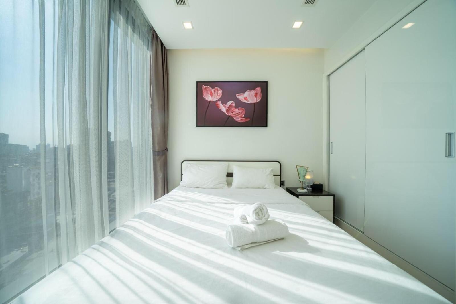 BOM HOMES- VINHOMES METROPOLIS-Service Apartment