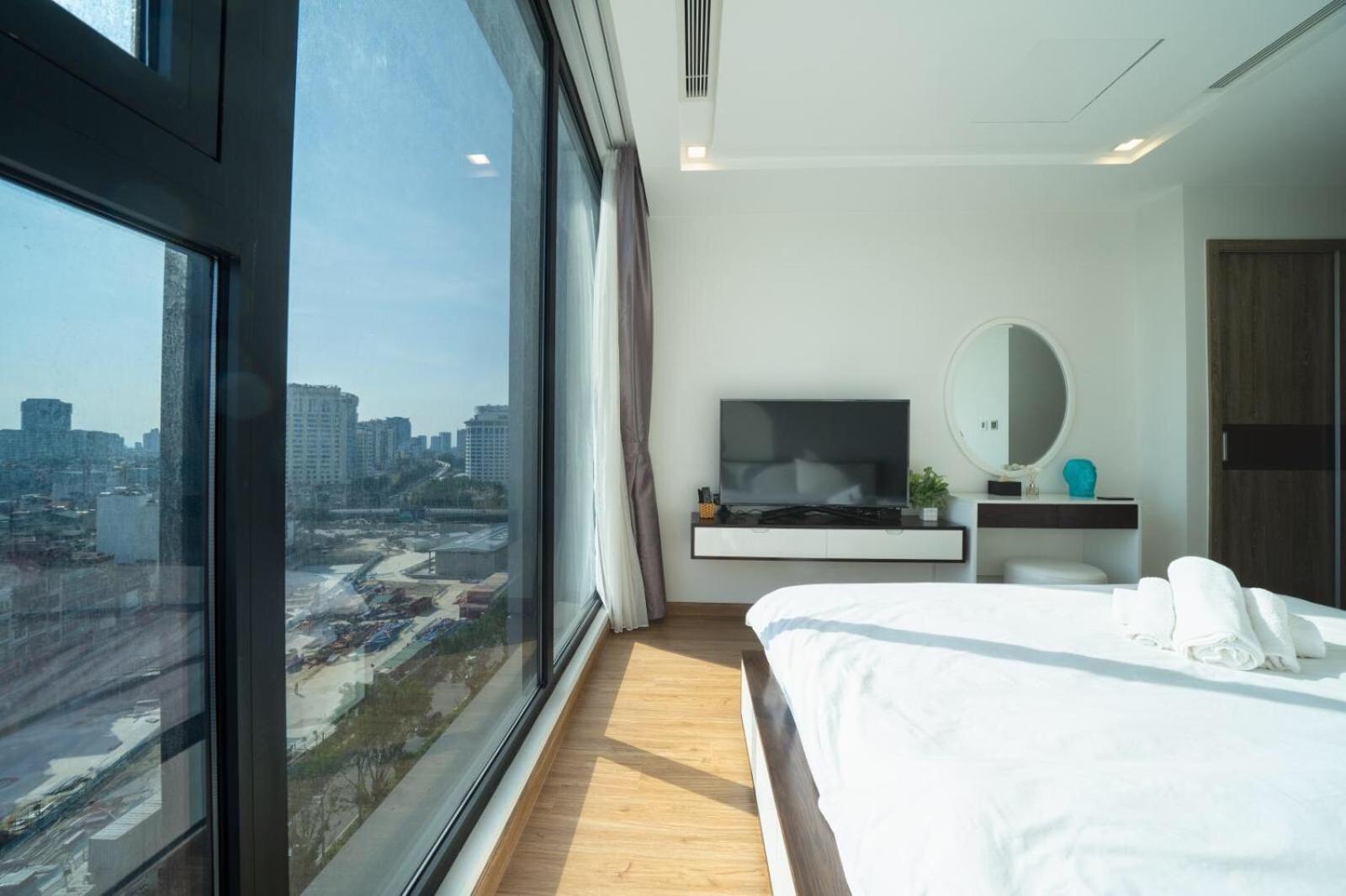 BOM HOMES- VINHOMES METROPOLIS-Service Apartment