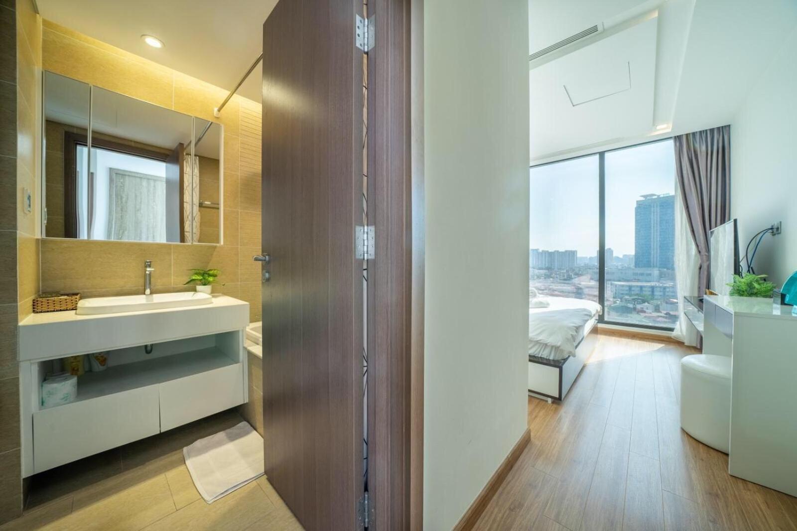 BOM HOMES- VINHOMES METROPOLIS-Service Apartment