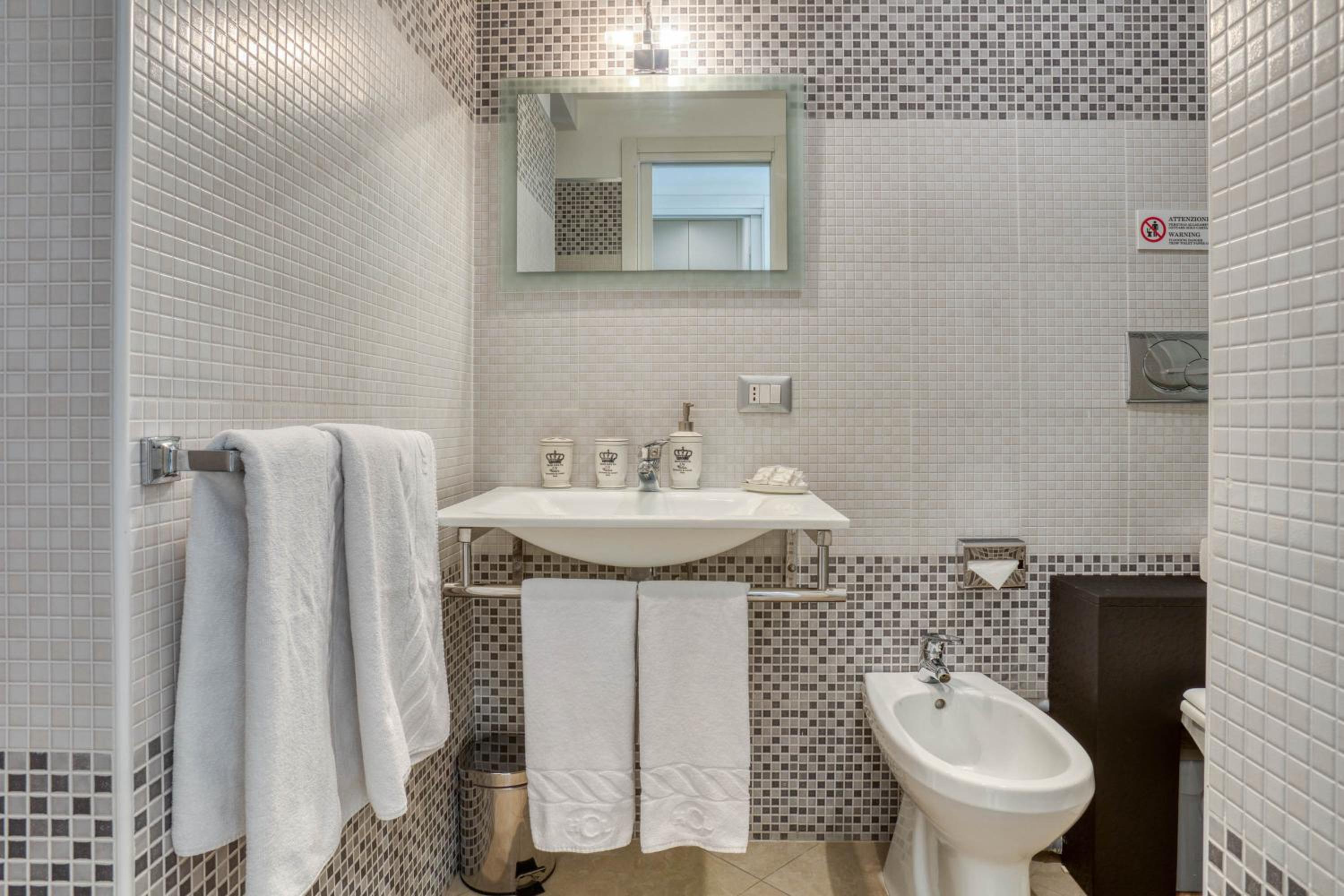 Ada Rooms
