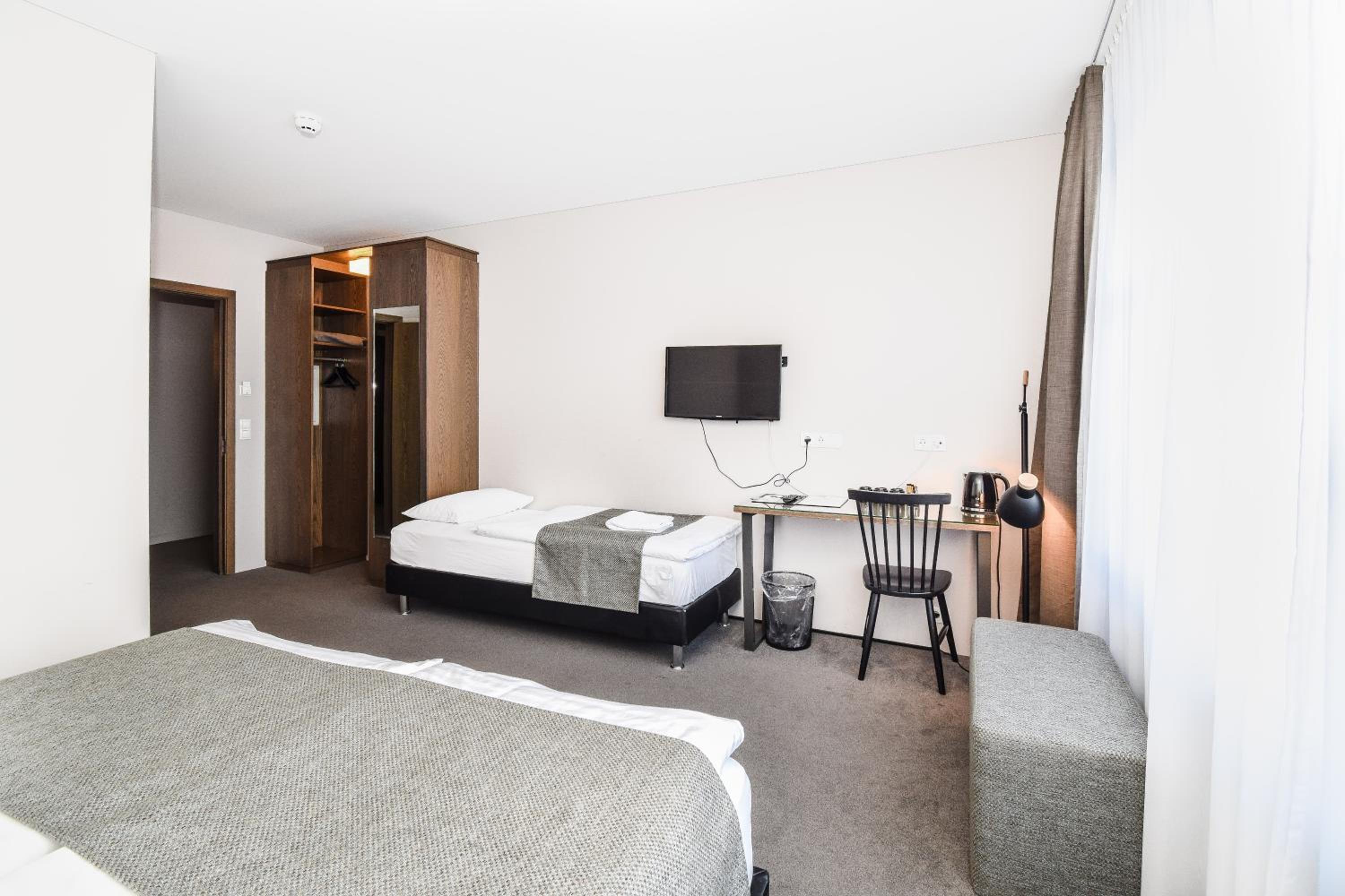 Bella Apartments & Rooms