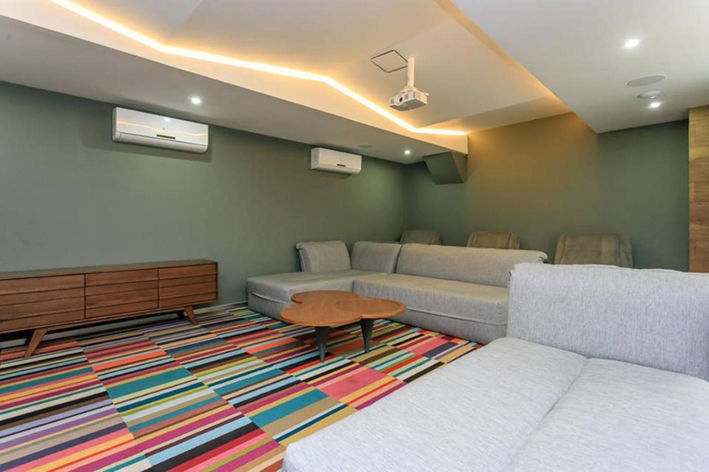 lounge