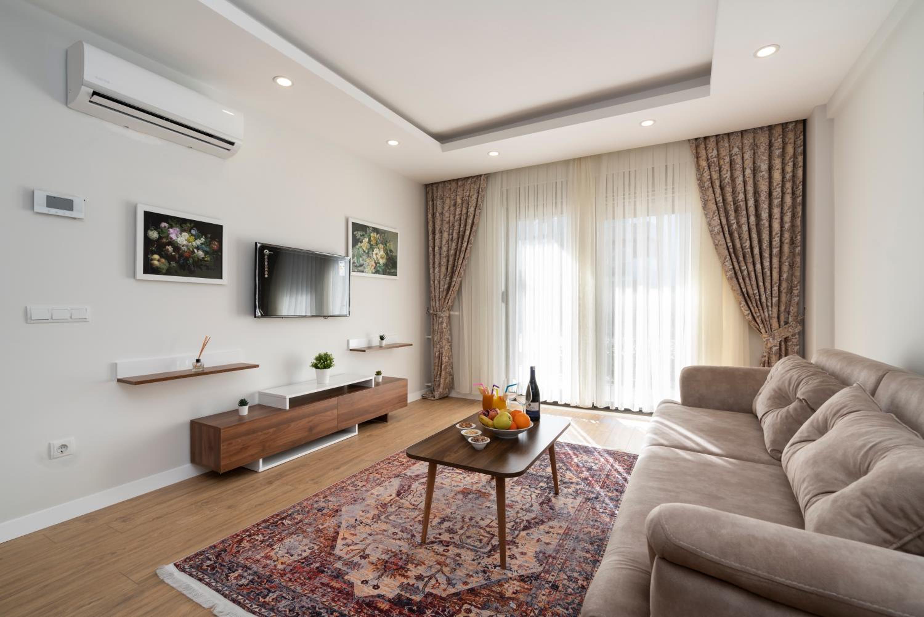 Veranda Suitler - Image 40