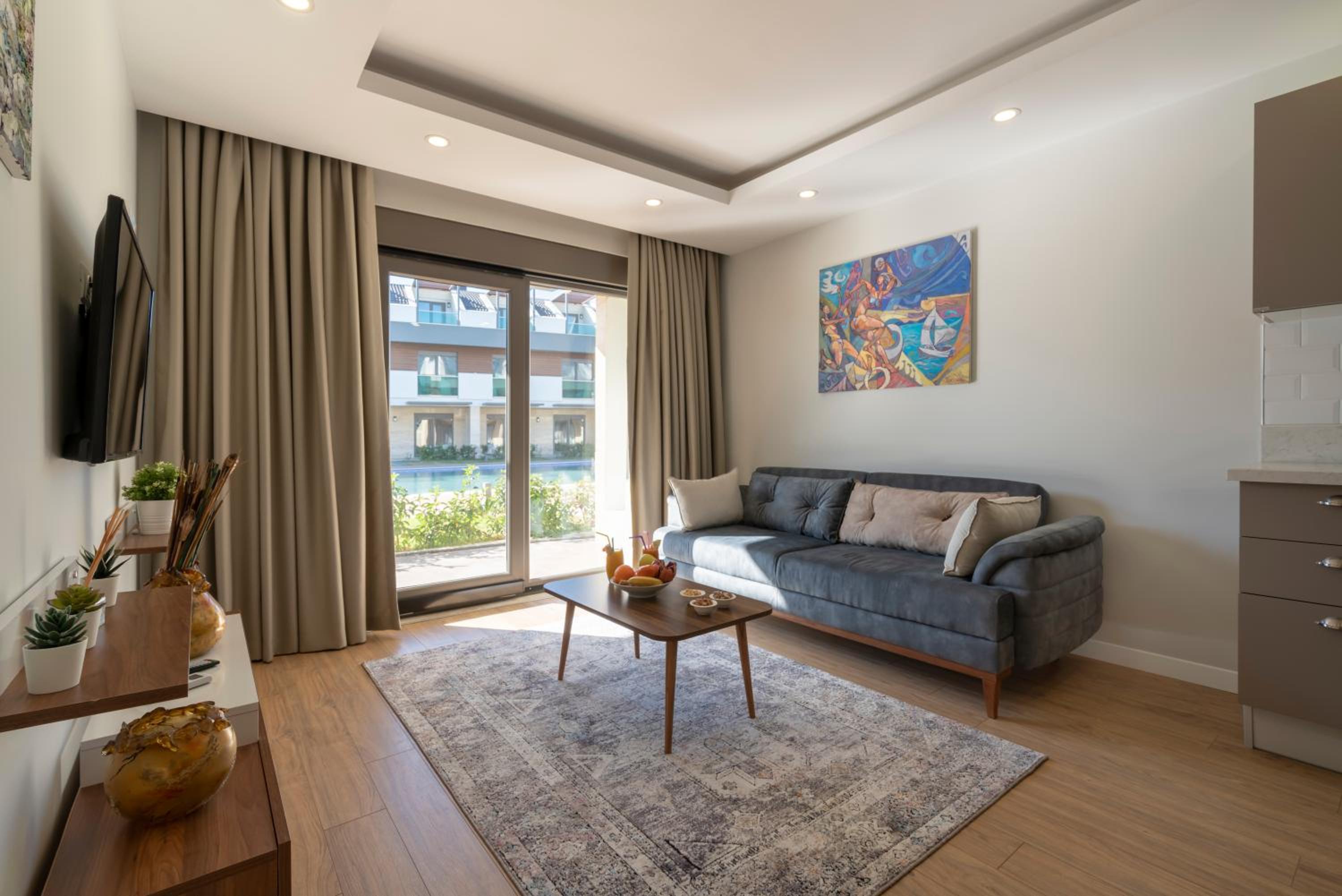 Veranda Suitler - Image 32