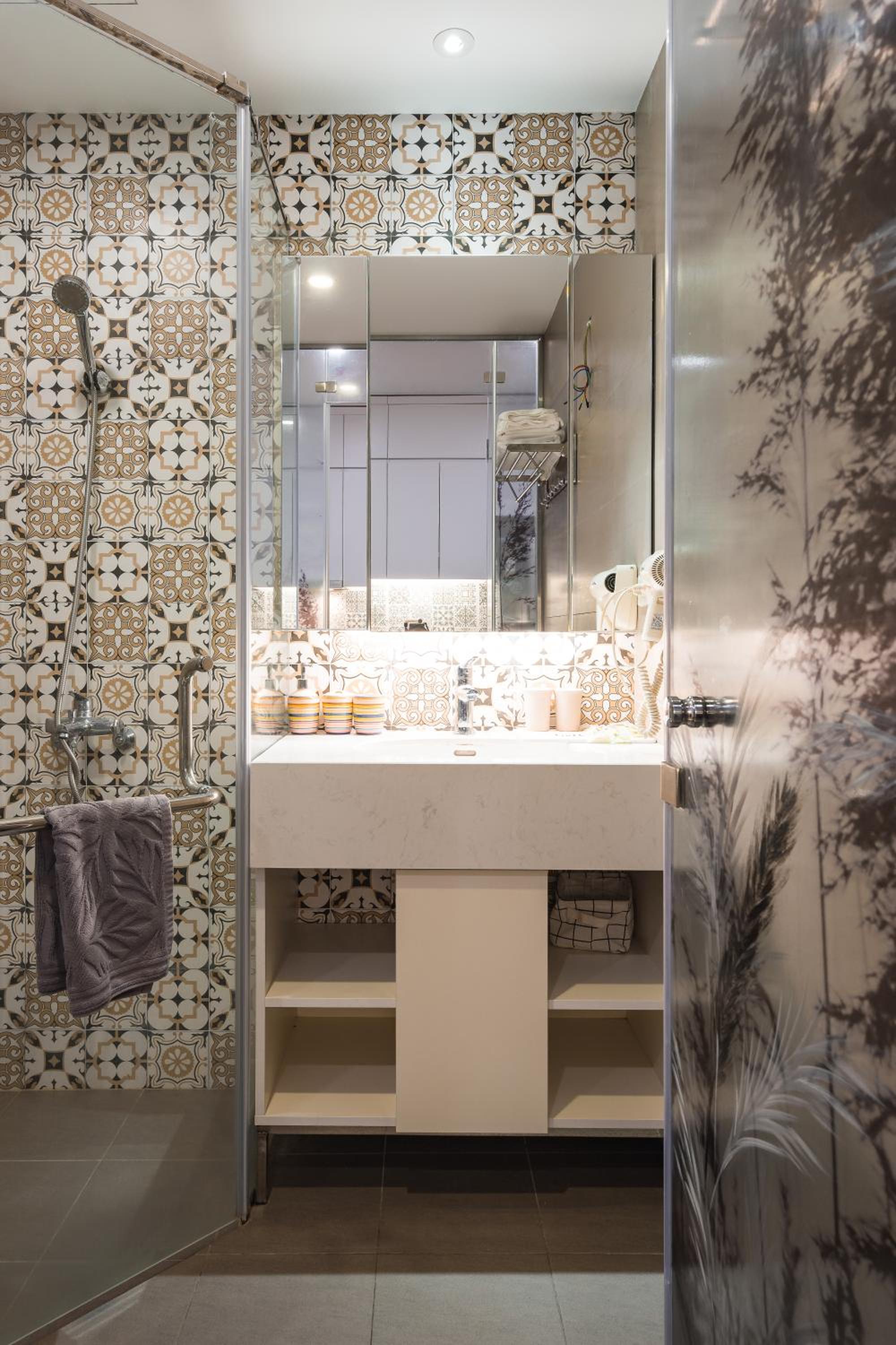 BOM HOMES- VINHOMES GREENBAY- Service Apartment