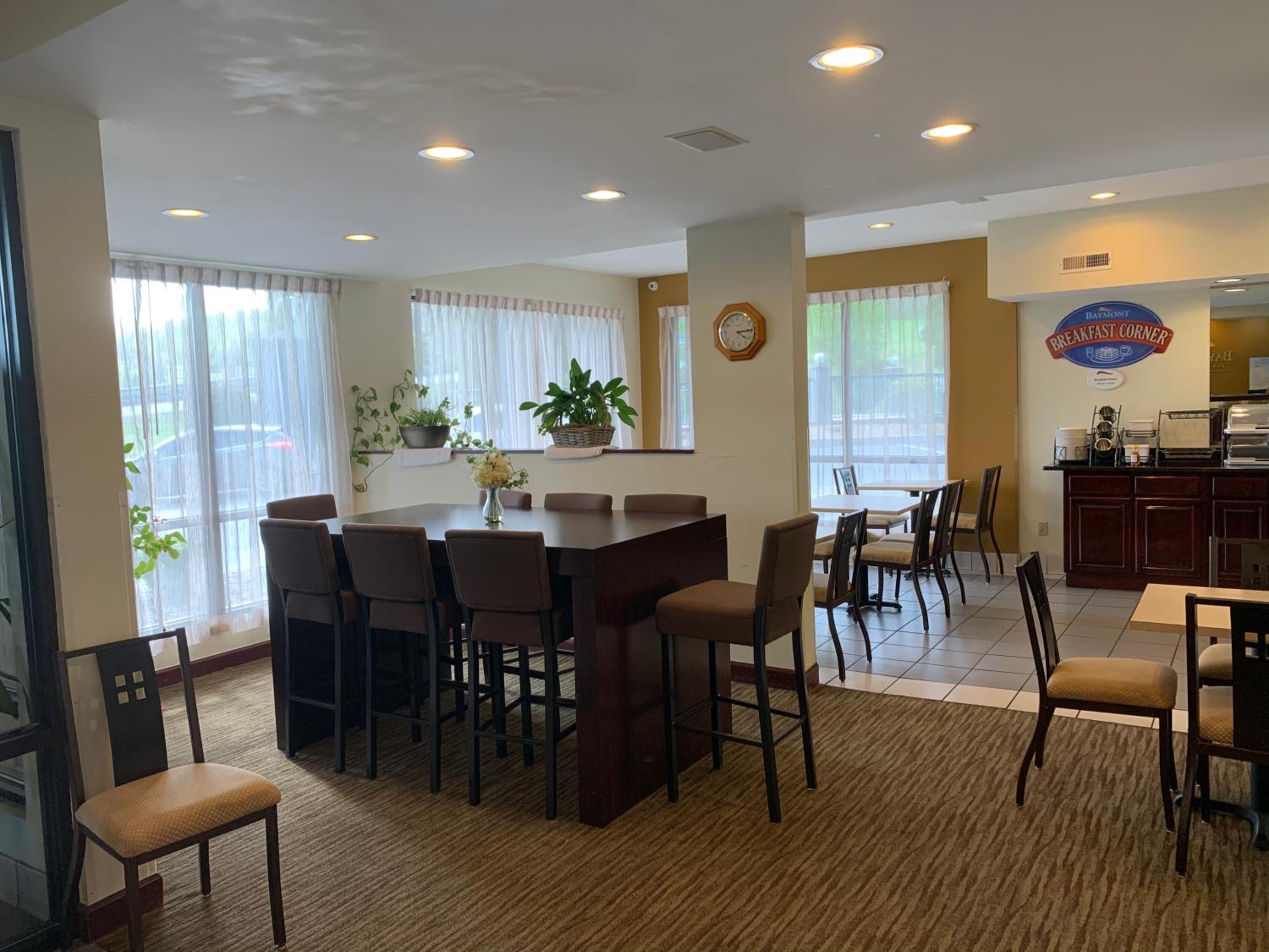 Cave City Vacations - Baymont by Wyndham Cave City - Property Image 5