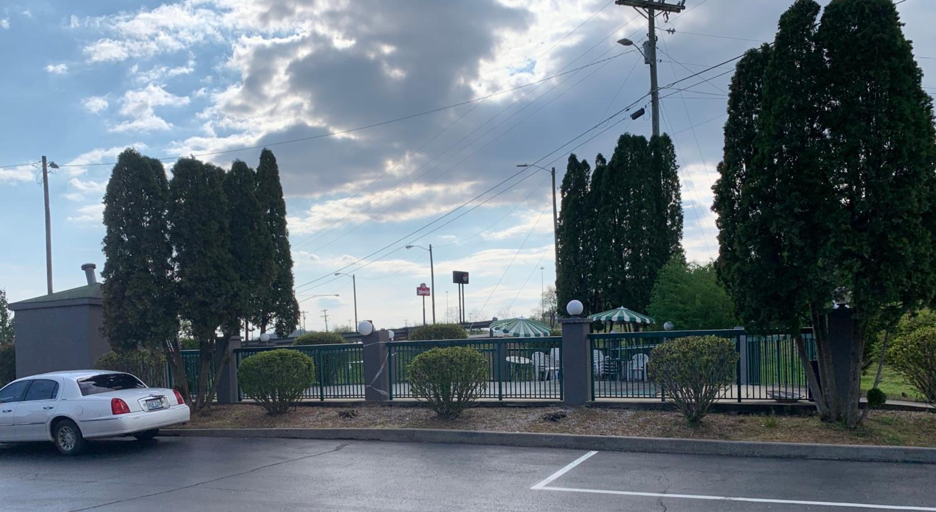 Cave City Vacations - Baymont by Wyndham Cave City - Property Image 5