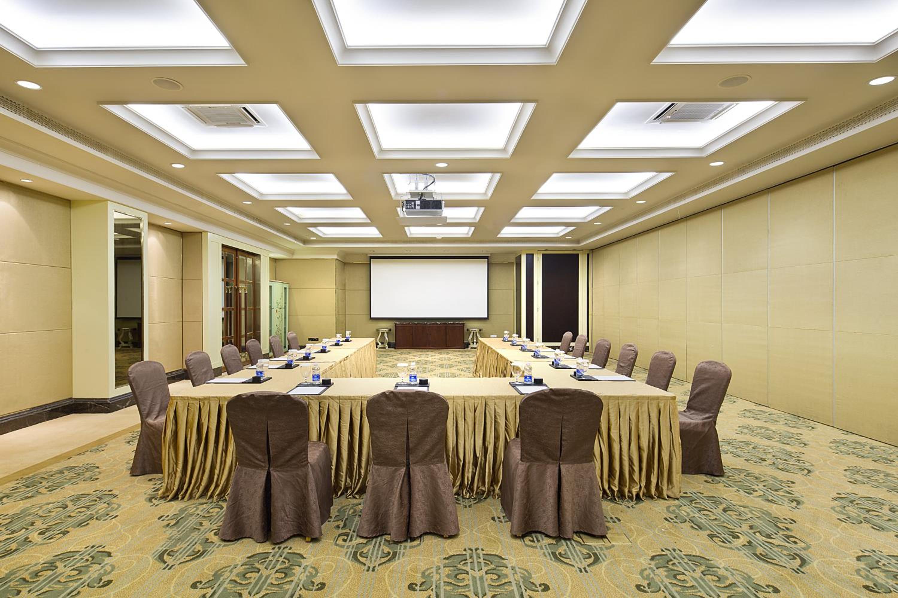 Crowne Plaza Resort Sanya Bay by IHG