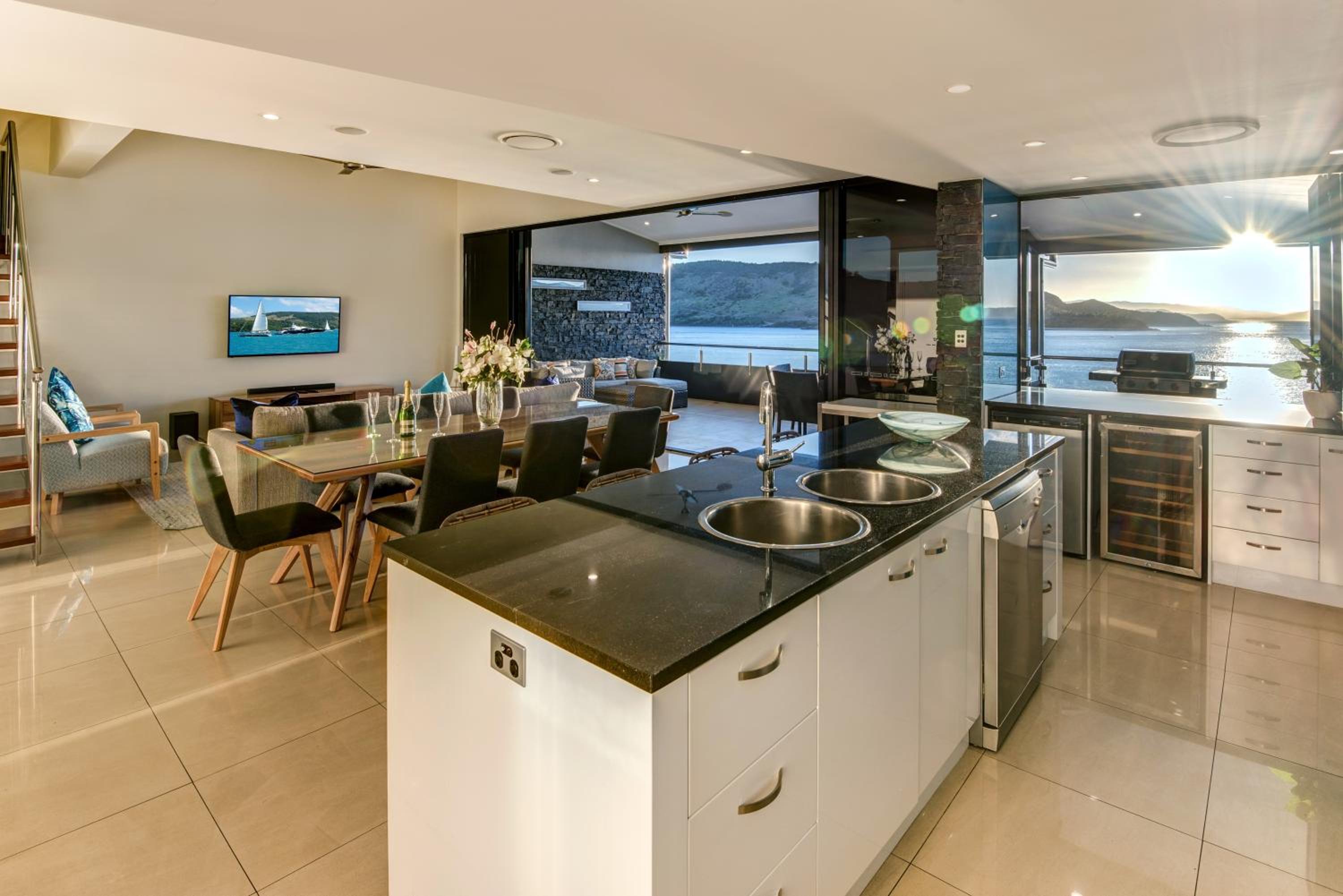 Edge Apartments on Hamilton Island by HIHA