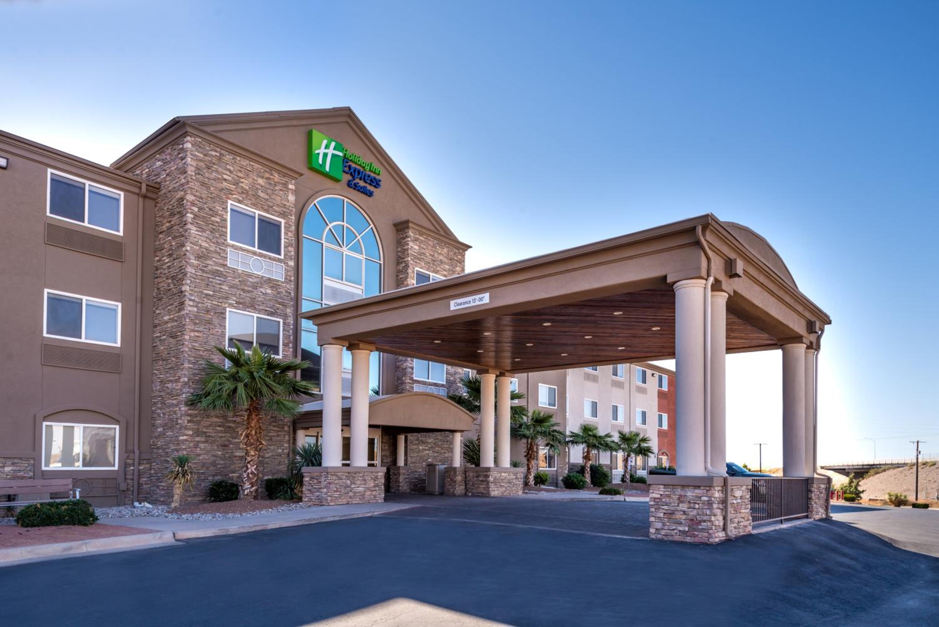 Alamogordo Vacations - Holiday Inn Express  Suites Alamogordo Highway 54/70, an IHG Hotel - Property Image 2