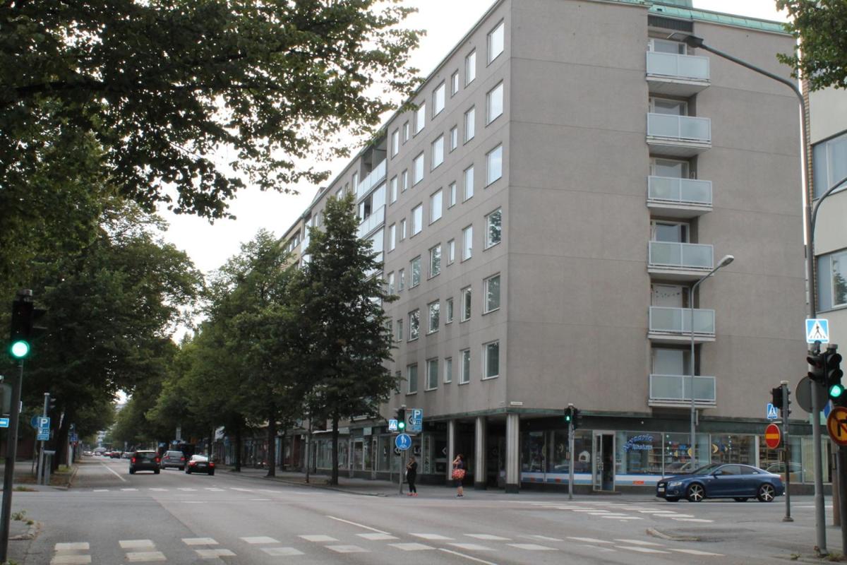 Valtakatu 2