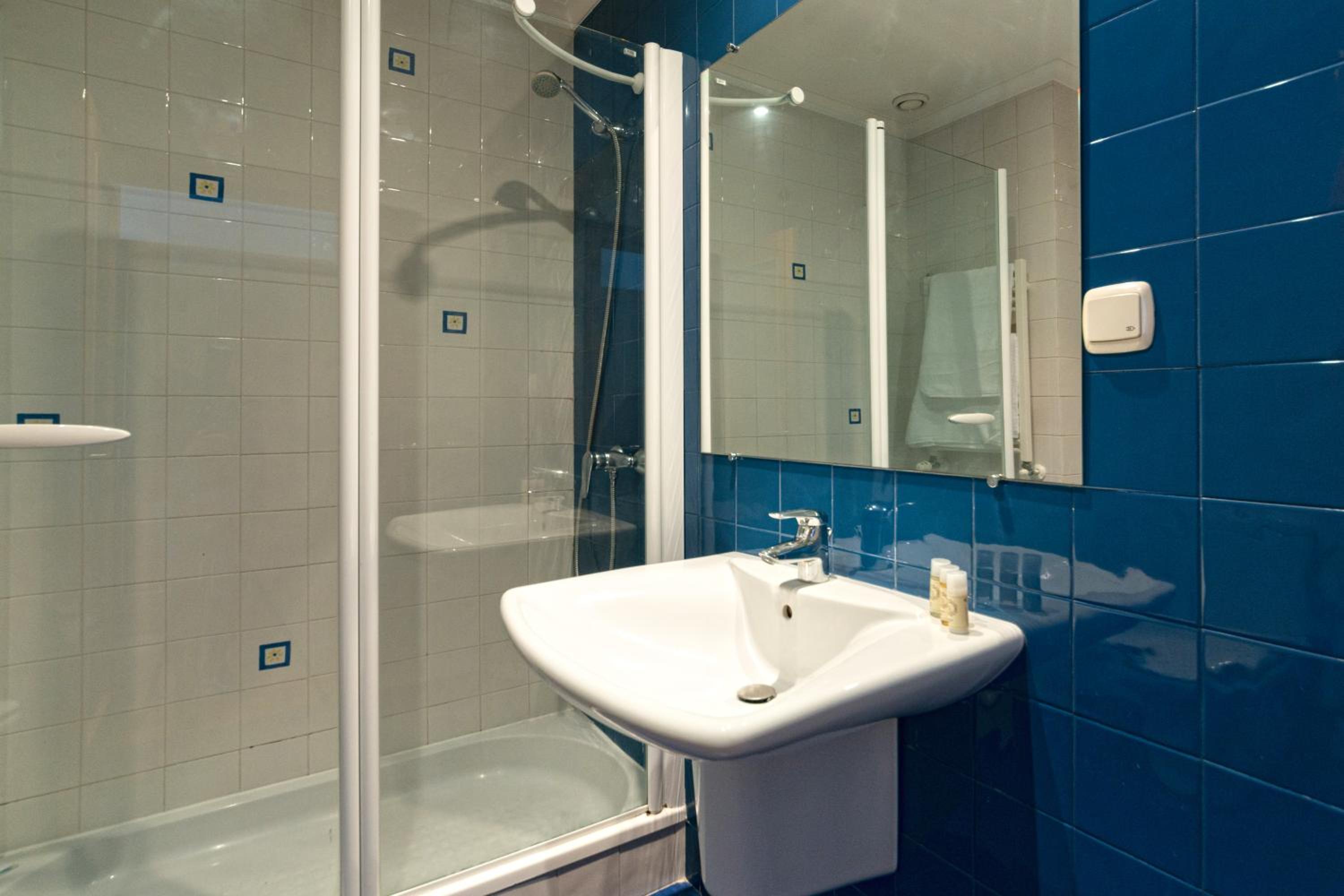 Bafureira Cascais Apartment; Condomínio privado com piscina view 5