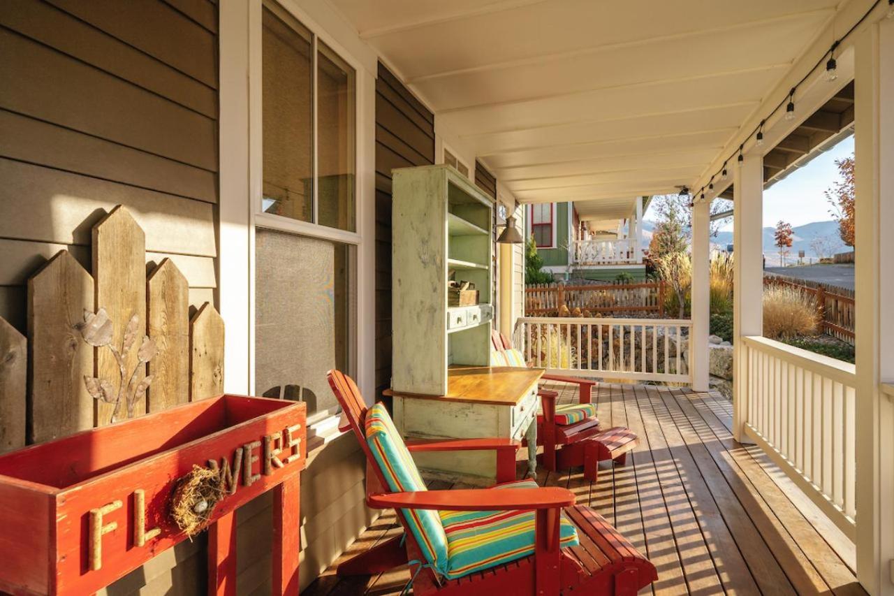 Driftwood Cottage with Carriage House #6CH view 5