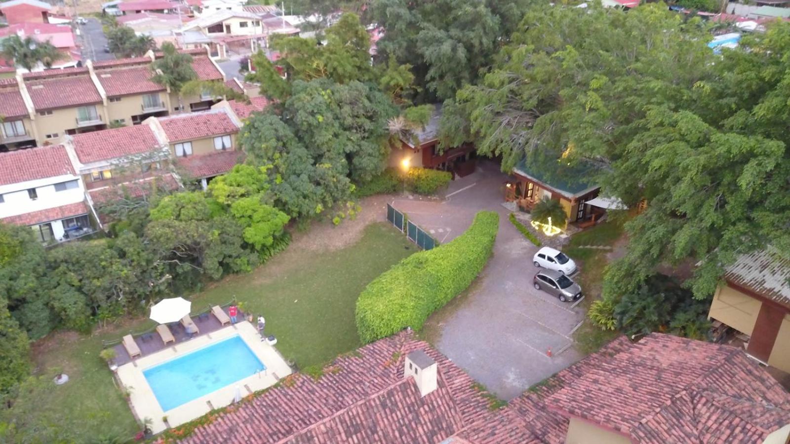ARANJUEZ LOFTS Santa Ana