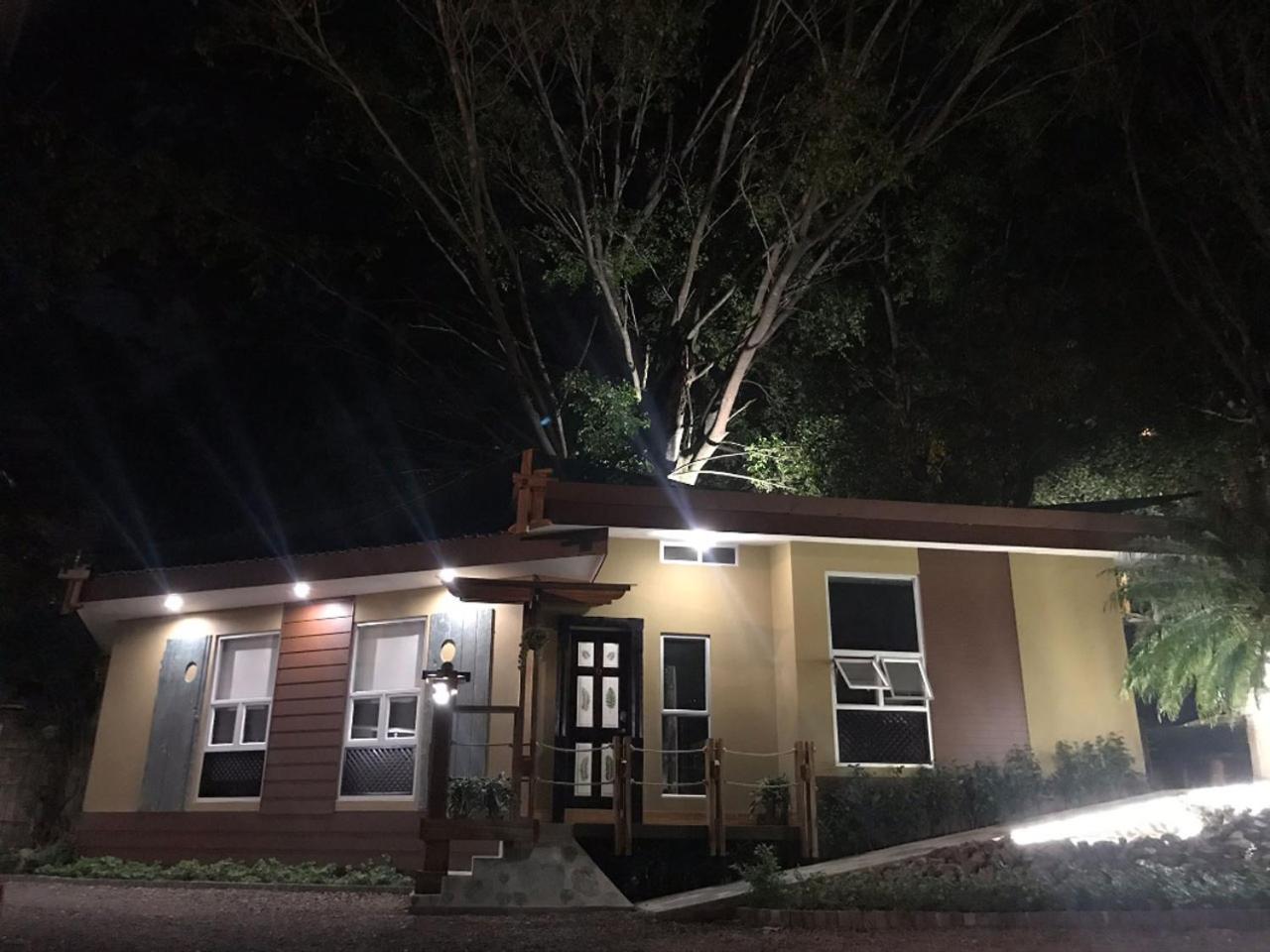ARANJUEZ LOFTS Santa Ana