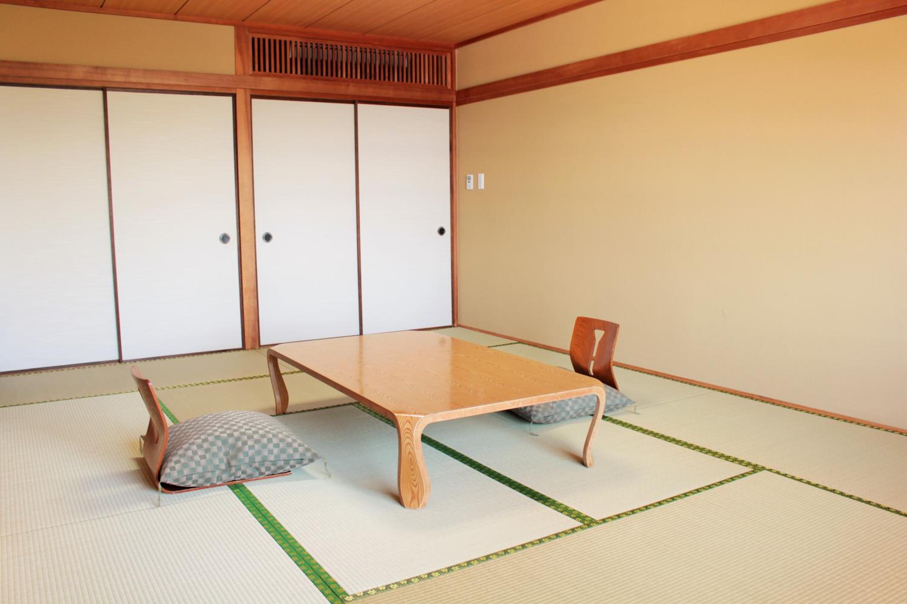Miyajima Seaside Hotel
