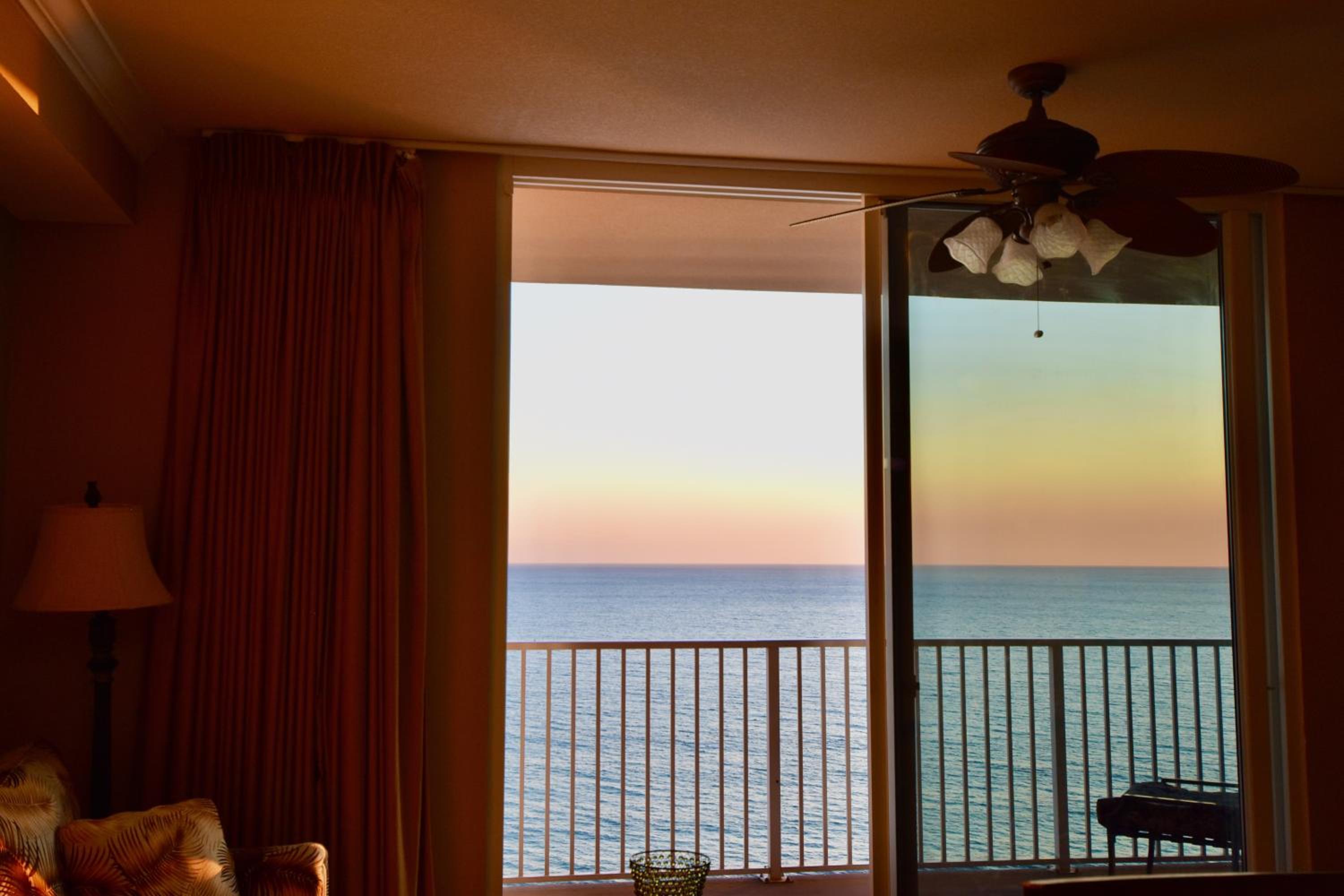 Amazing Sunset Oceanfront Condo