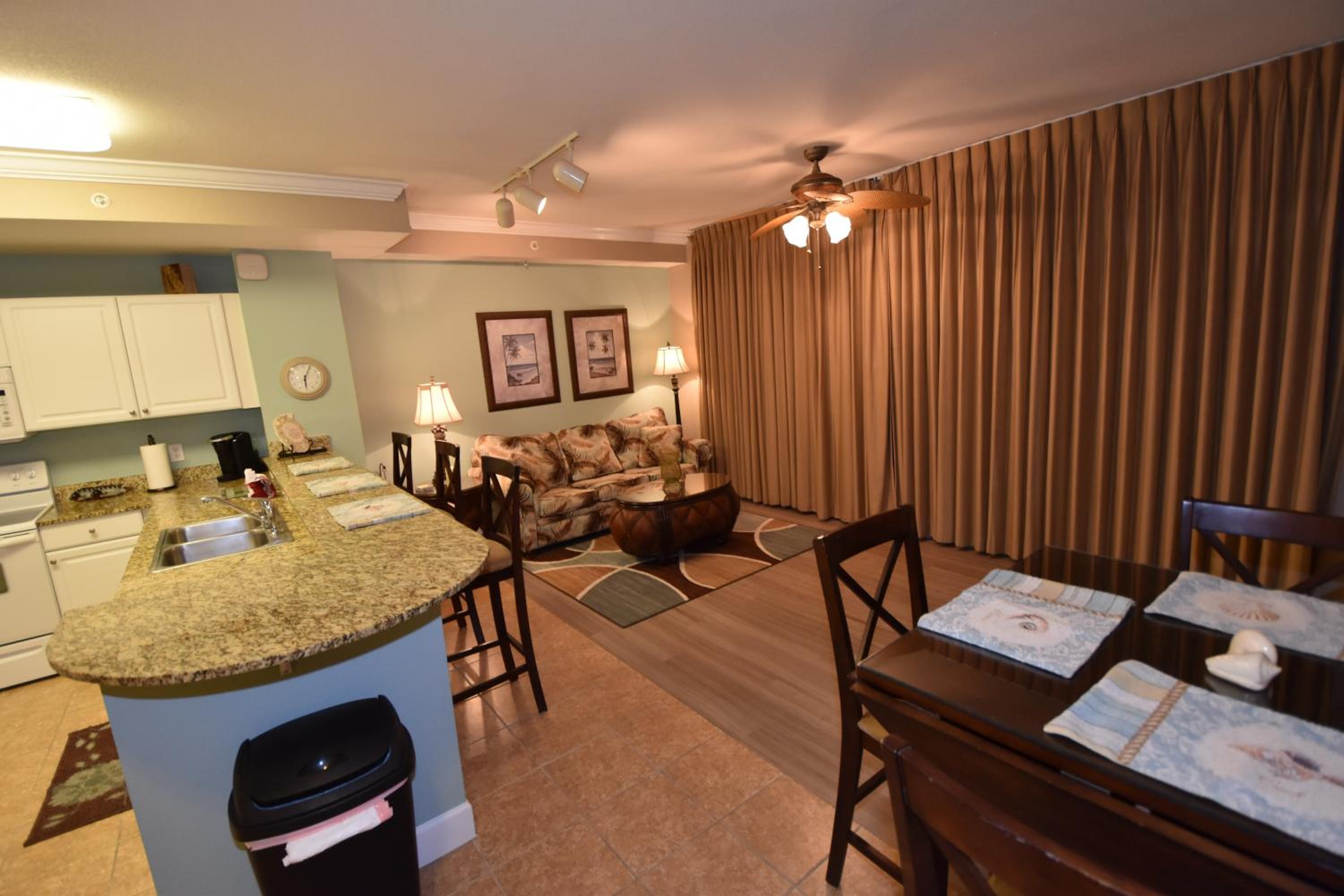 Amazing Sunset Oceanfront Condo