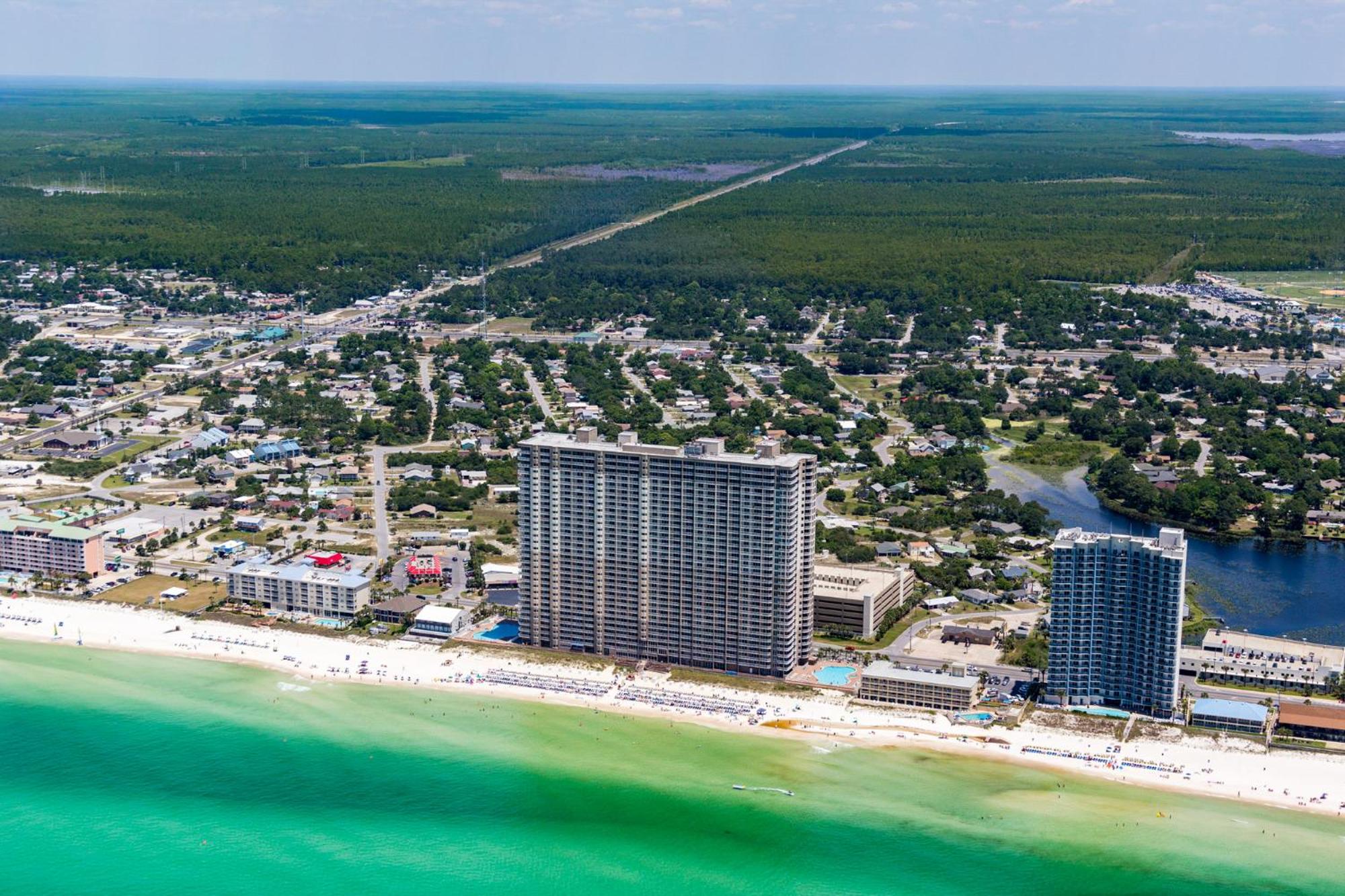 Amazing Sunset Oceanfront Condo