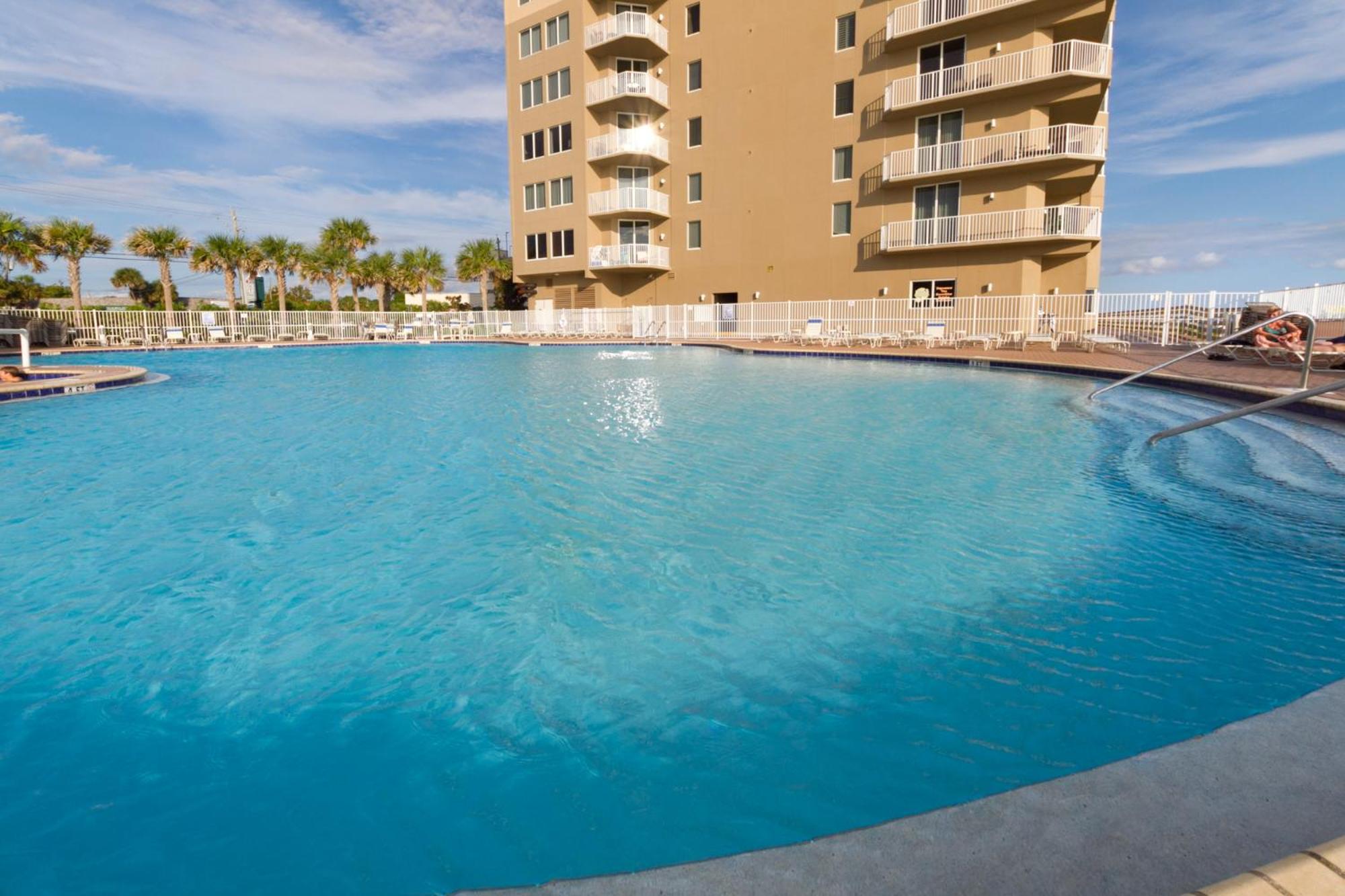 Amazing Sunset Oceanfront Condo