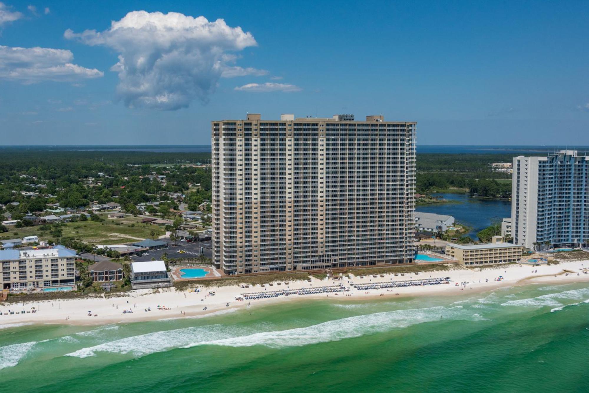 Amazing Sunset Oceanfront Condo