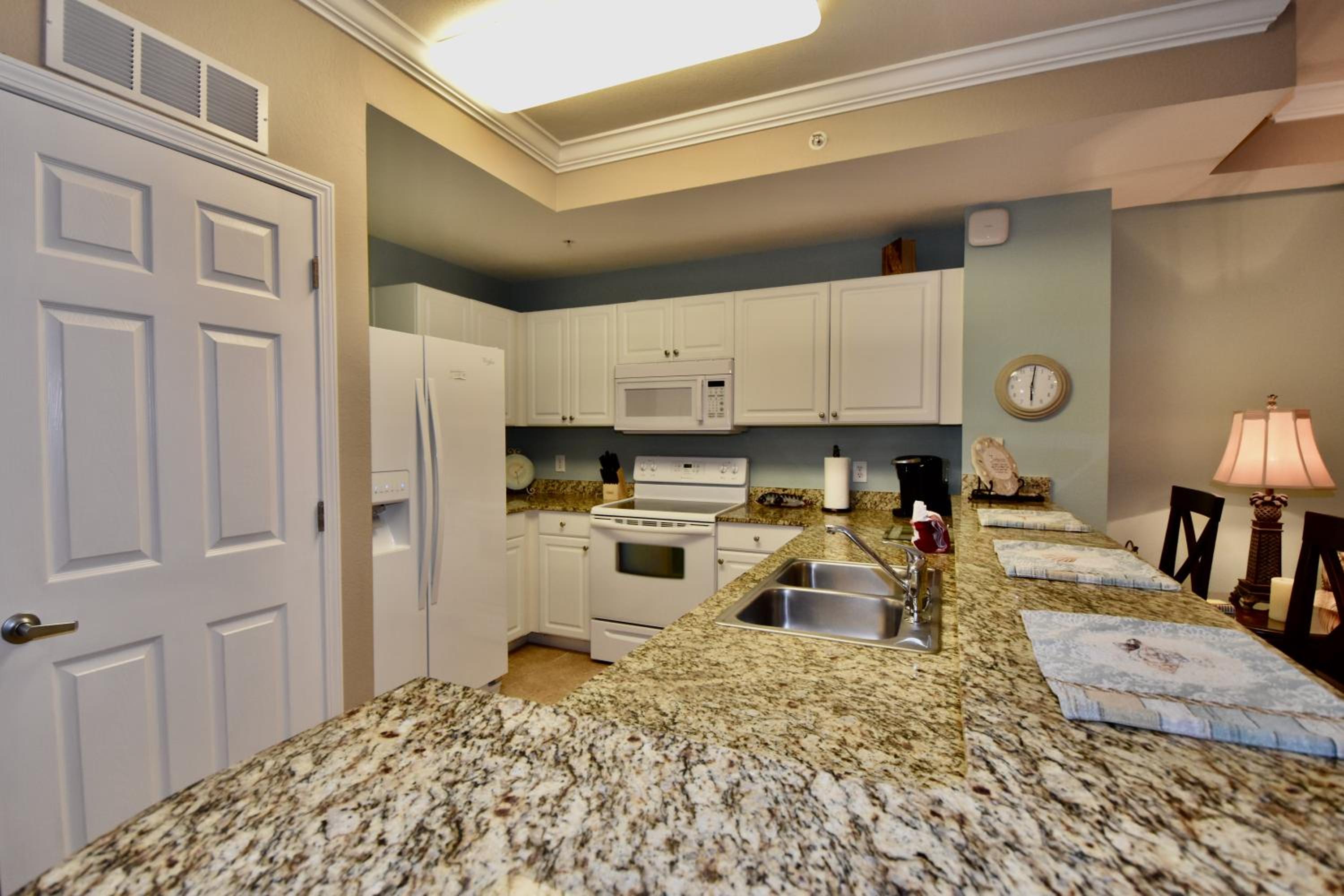 Amazing Sunset Oceanfront Condo