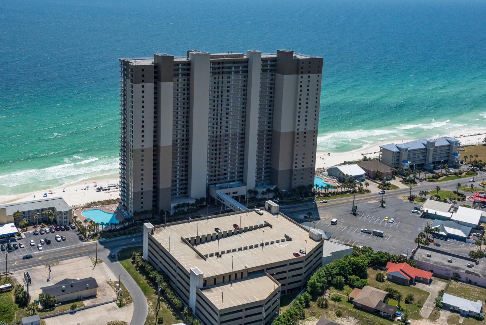 Amazing Sunset Oceanfront Condo